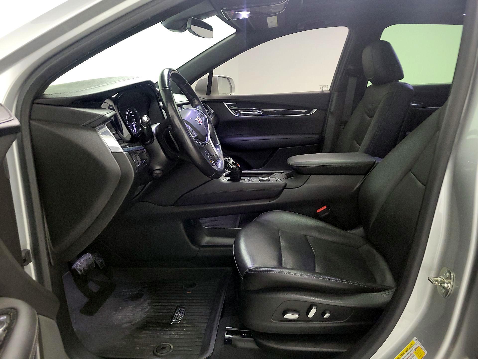 Thumbnail: 2020 Cadillac XT5 - 11