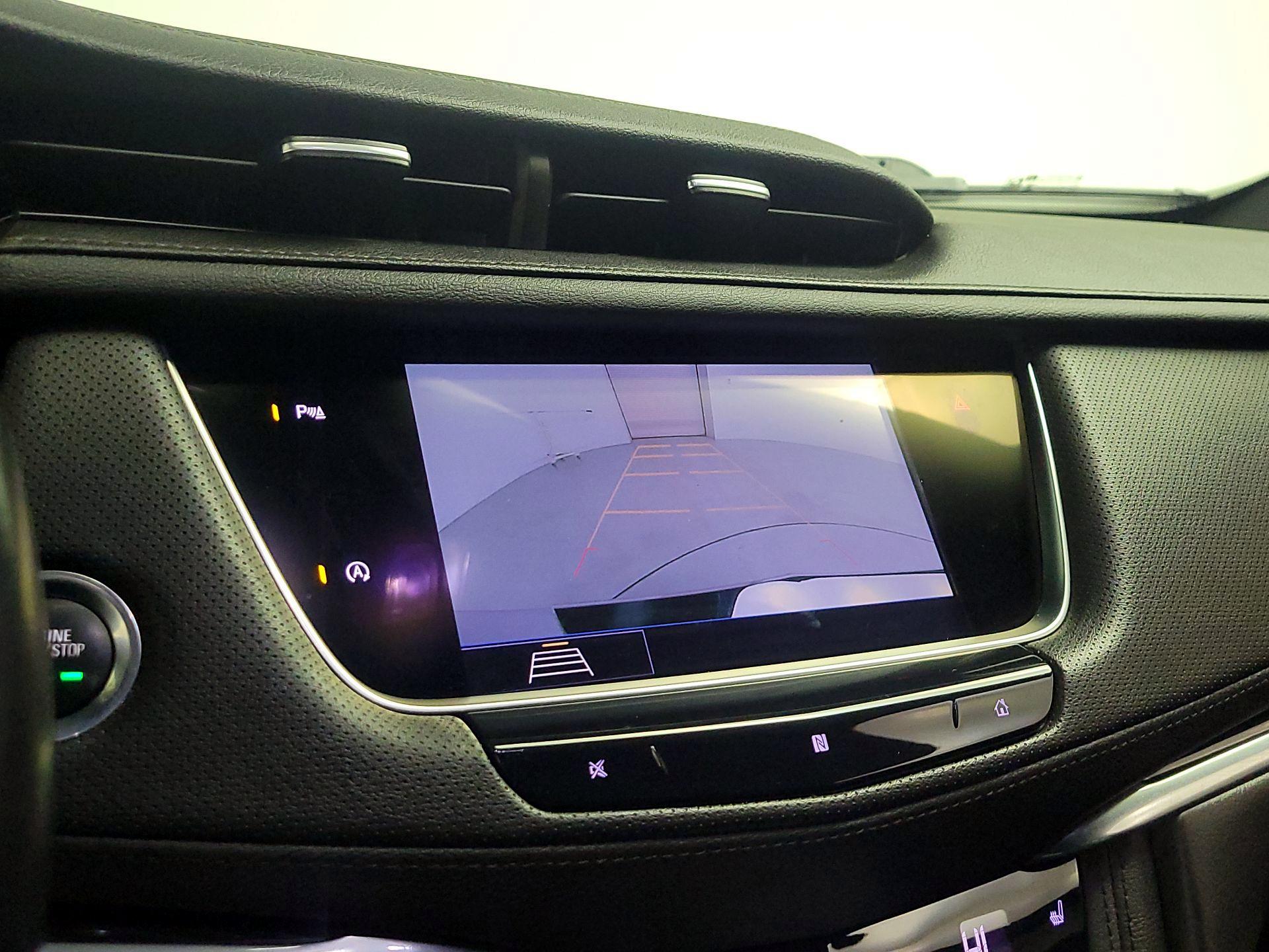 Thumbnail: 2020 Cadillac XT5 - 14