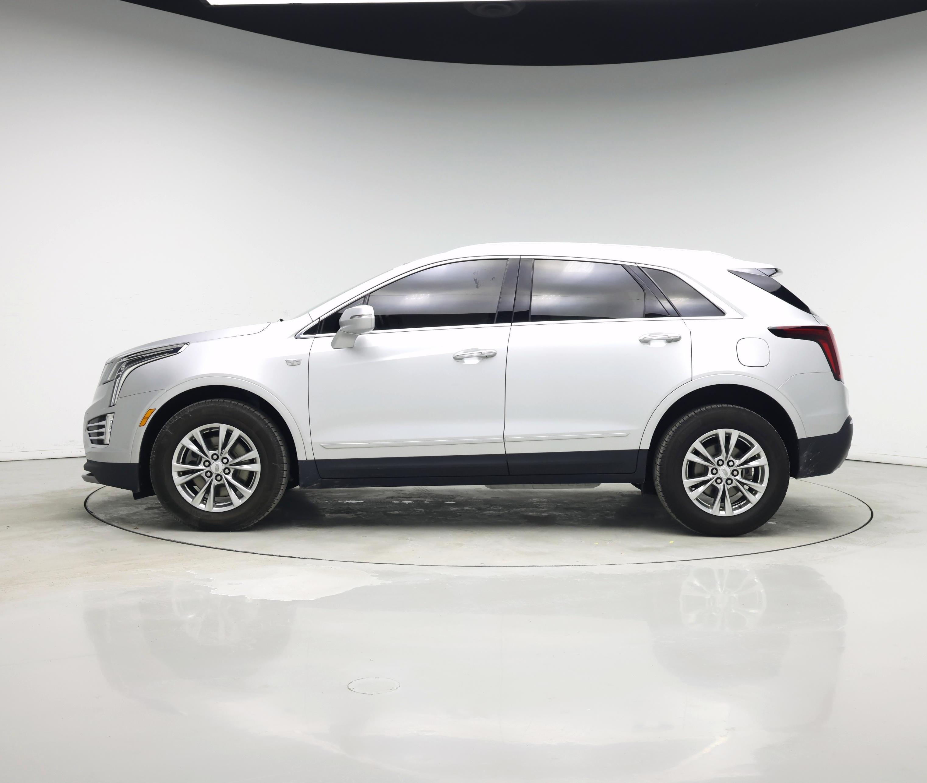 Thumbnail: 2020 Cadillac XT5 - 3