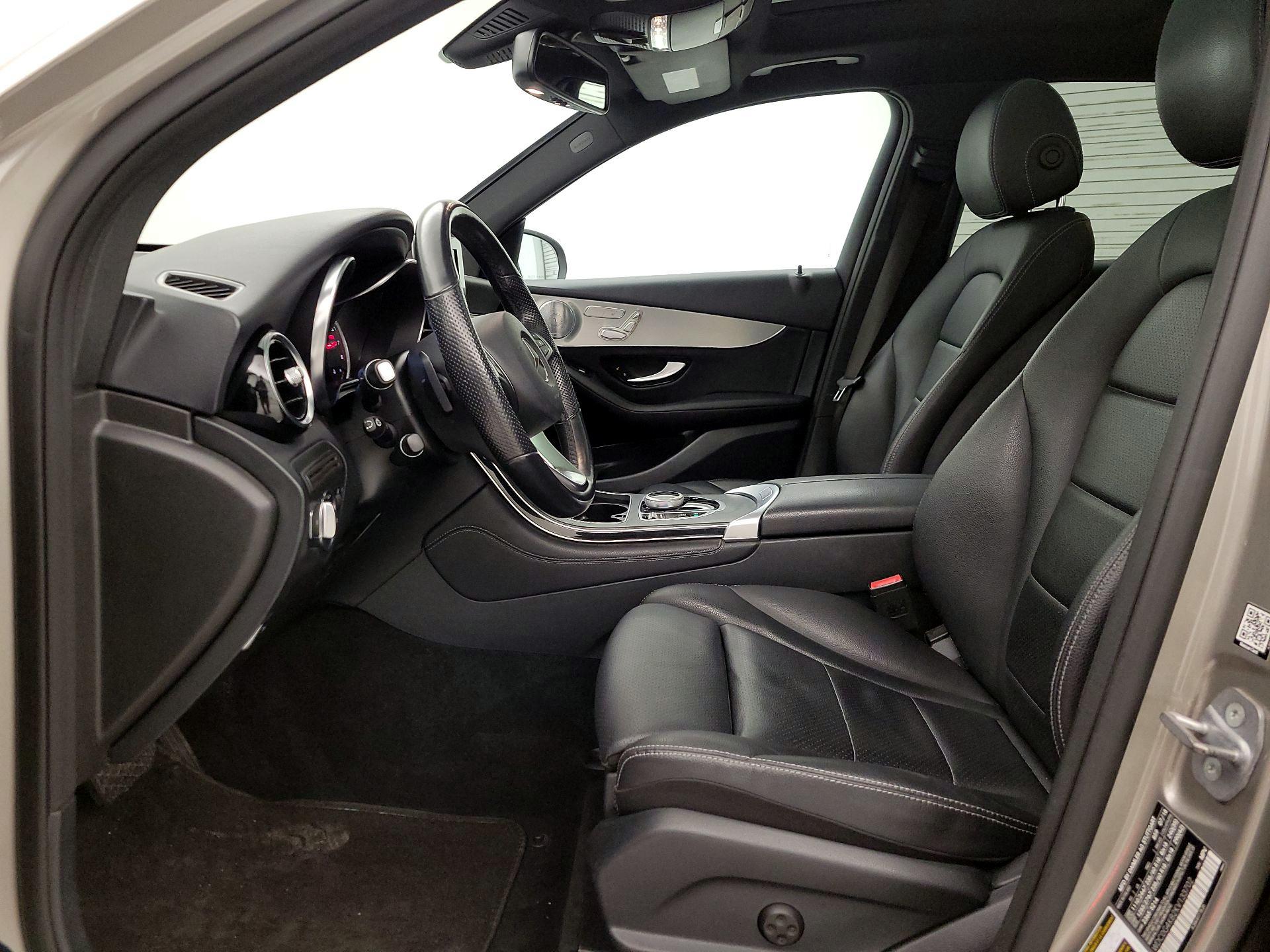 Thumbnail: 2019 Mercedes-Benz GLC - 11