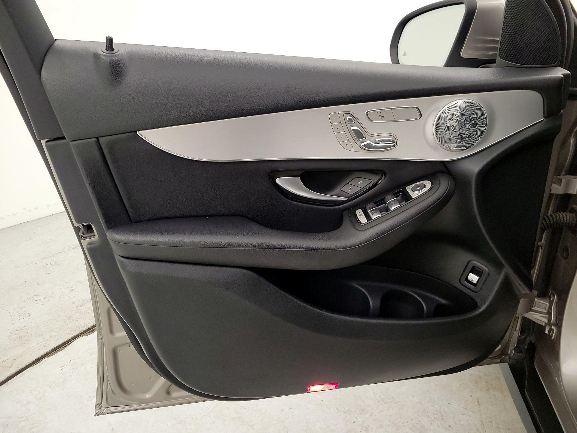 Thumbnail: 2019 Mercedes-Benz GLC - 12