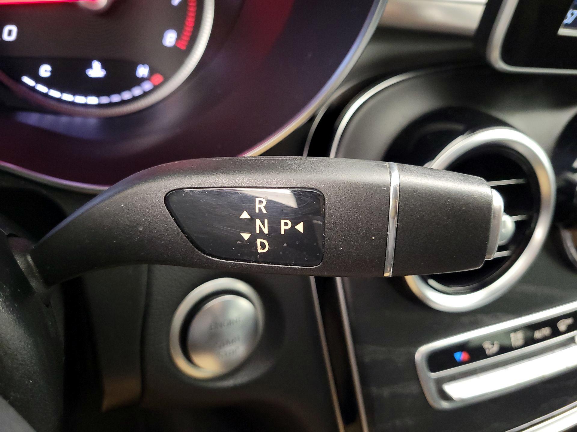 Thumbnail: 2019 Mercedes-Benz GLC - 17