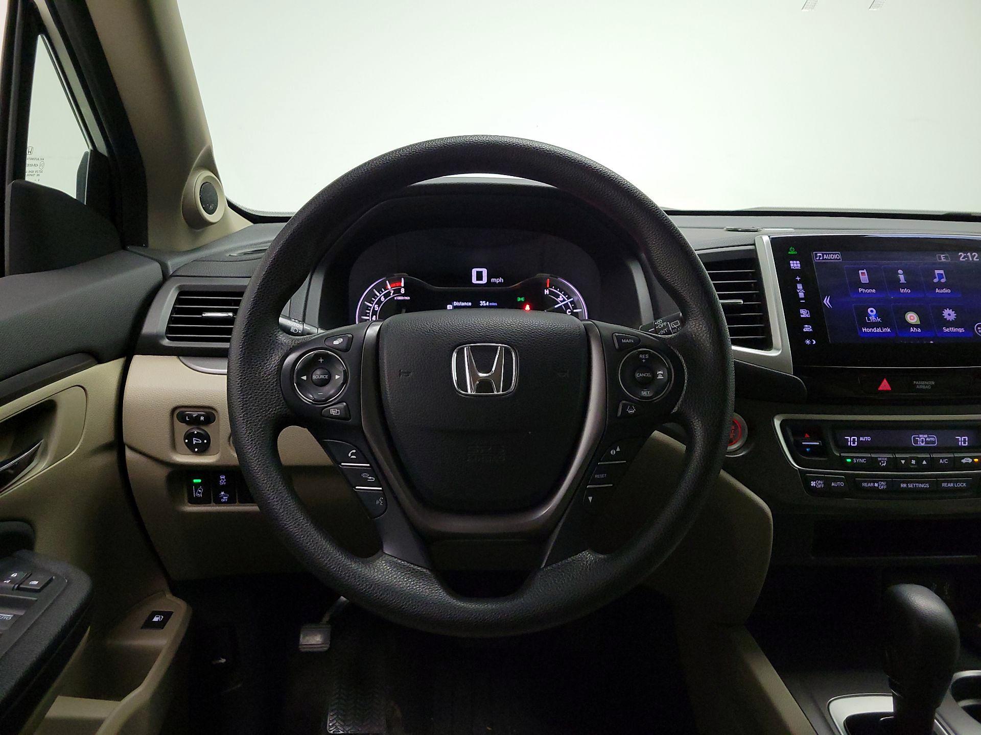 Thumbnail: 2016 Honda Pilot - 10