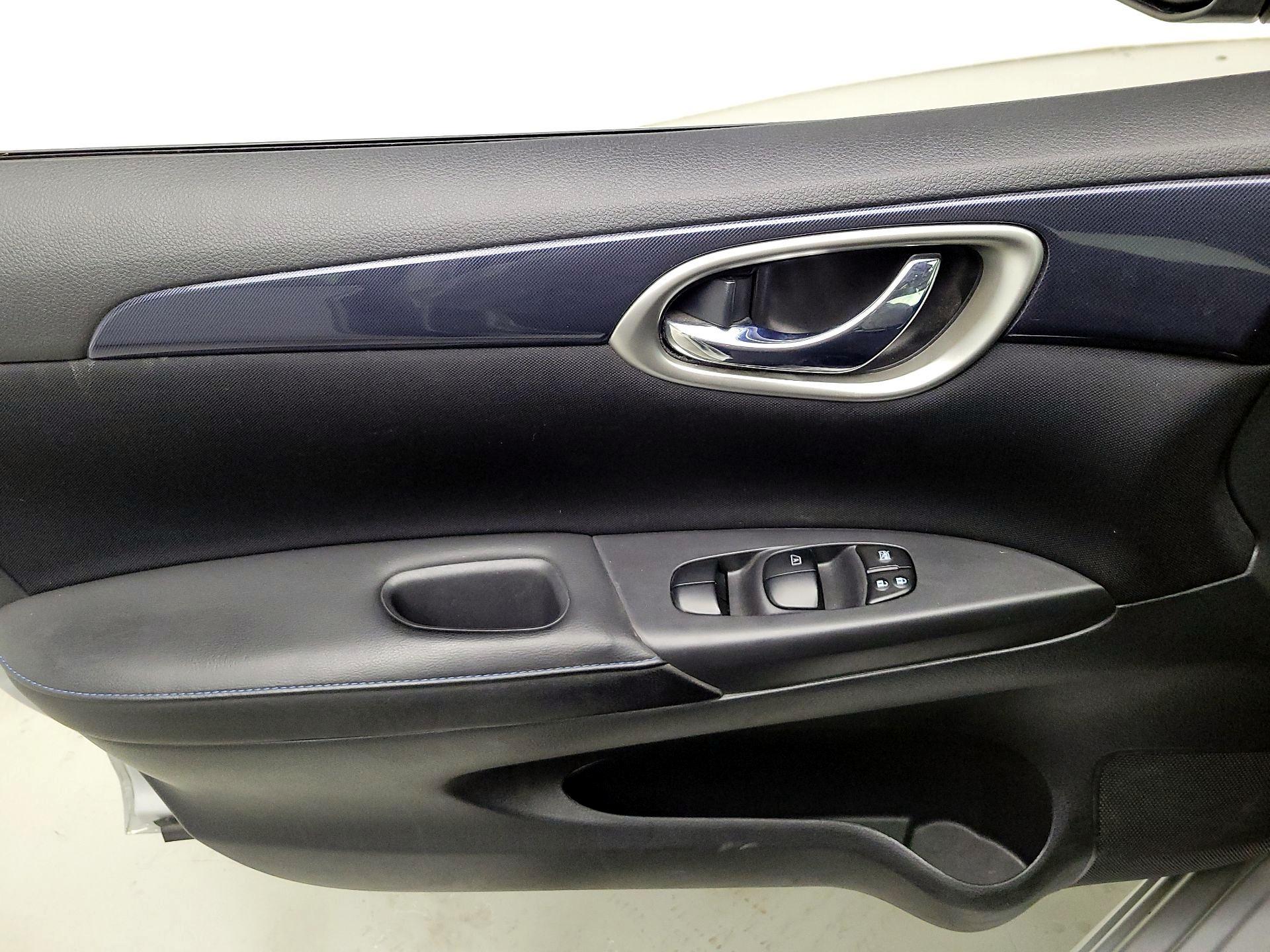 Thumbnail: 2018 Nissan Sentra - 12