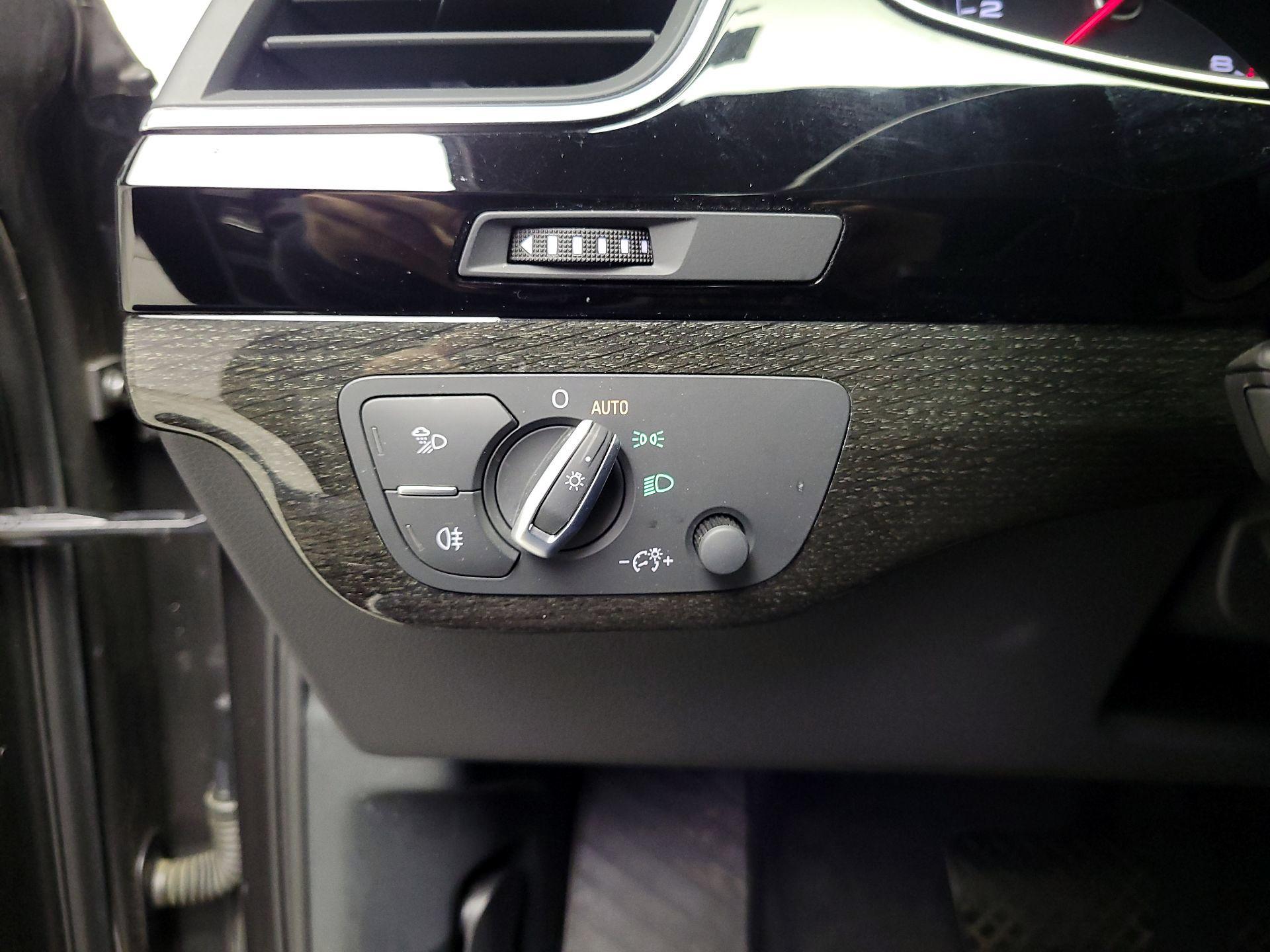 Thumbnail: 2019 Audi Q7 - 13