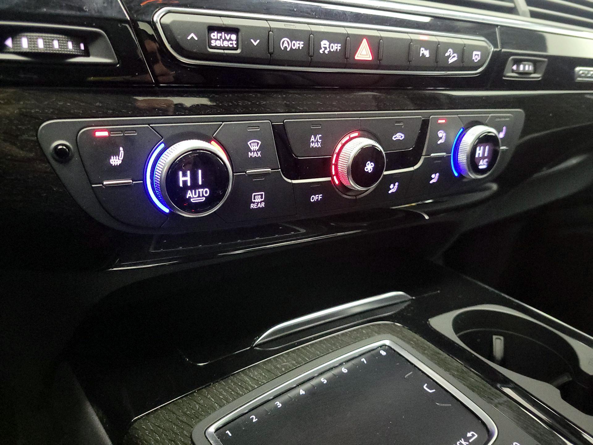 Thumbnail: 2019 Audi Q7 - 17