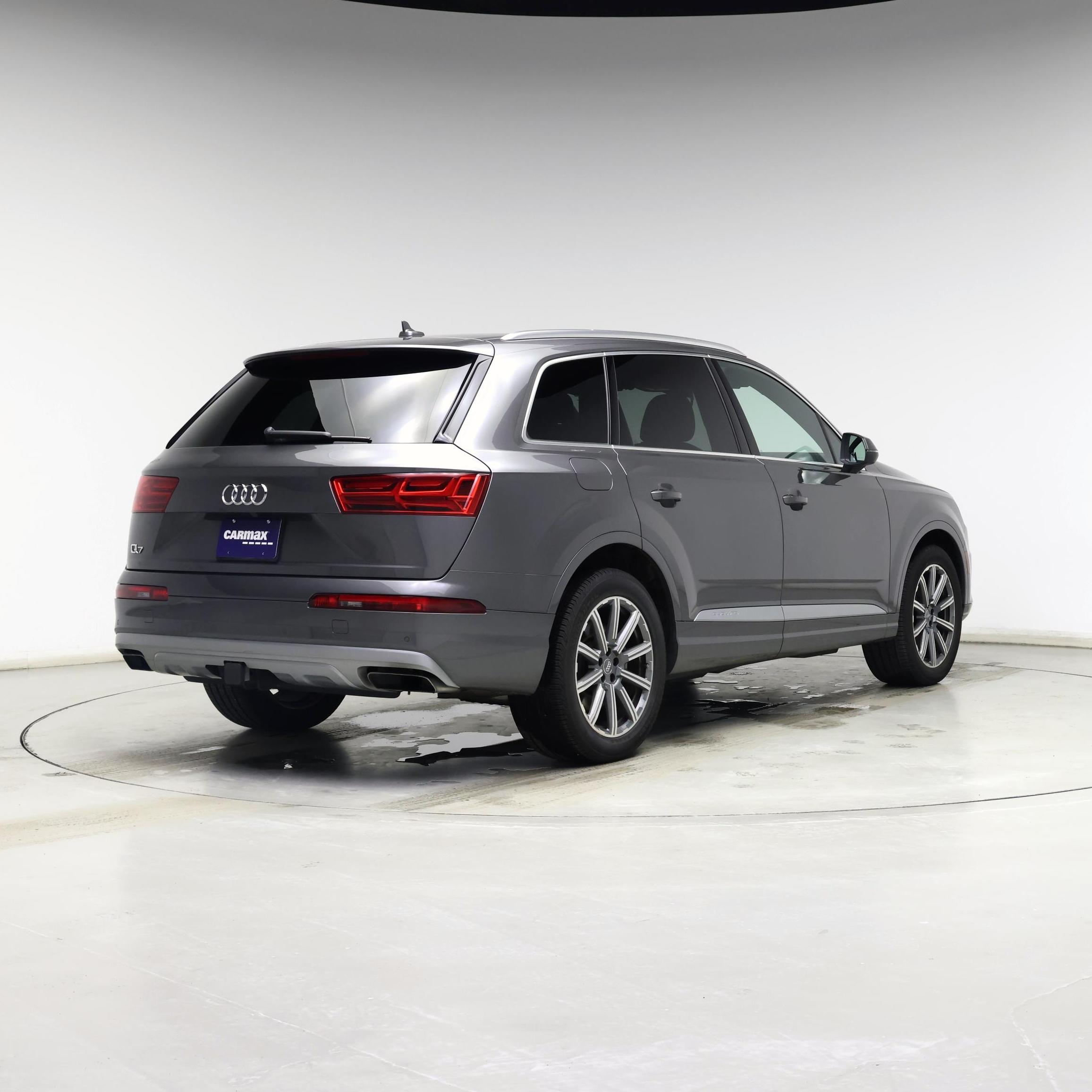 Thumbnail: 2019 Audi Q7 - 8
