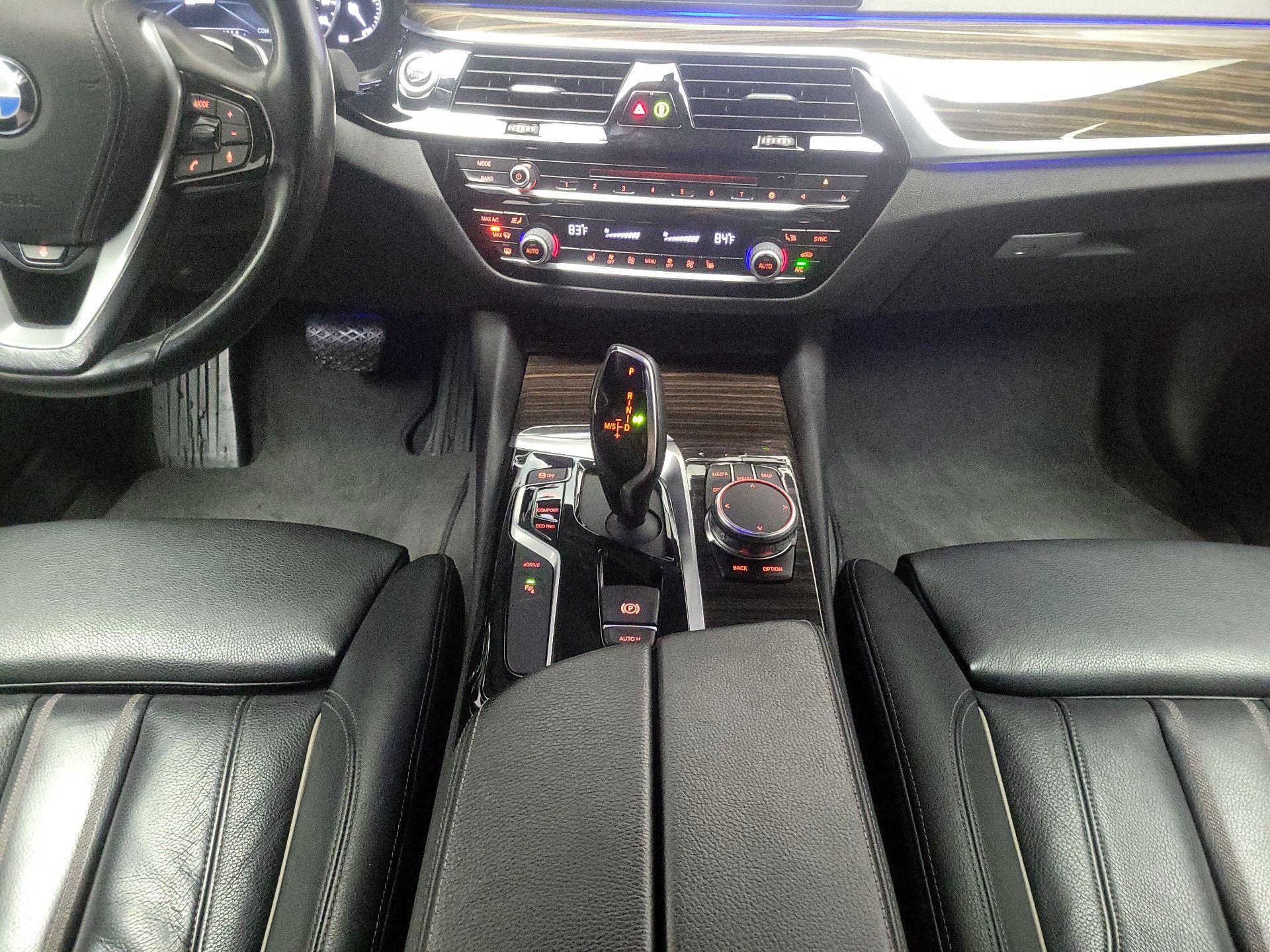 Thumbnail: 2018 BMW 5 Series - 18