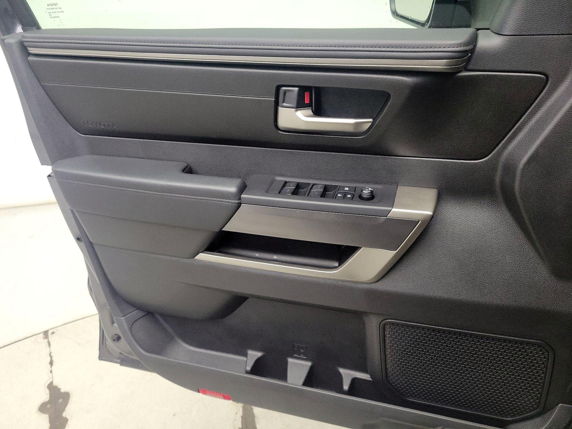 Thumbnail: 2025 Toyota Tundra - 12