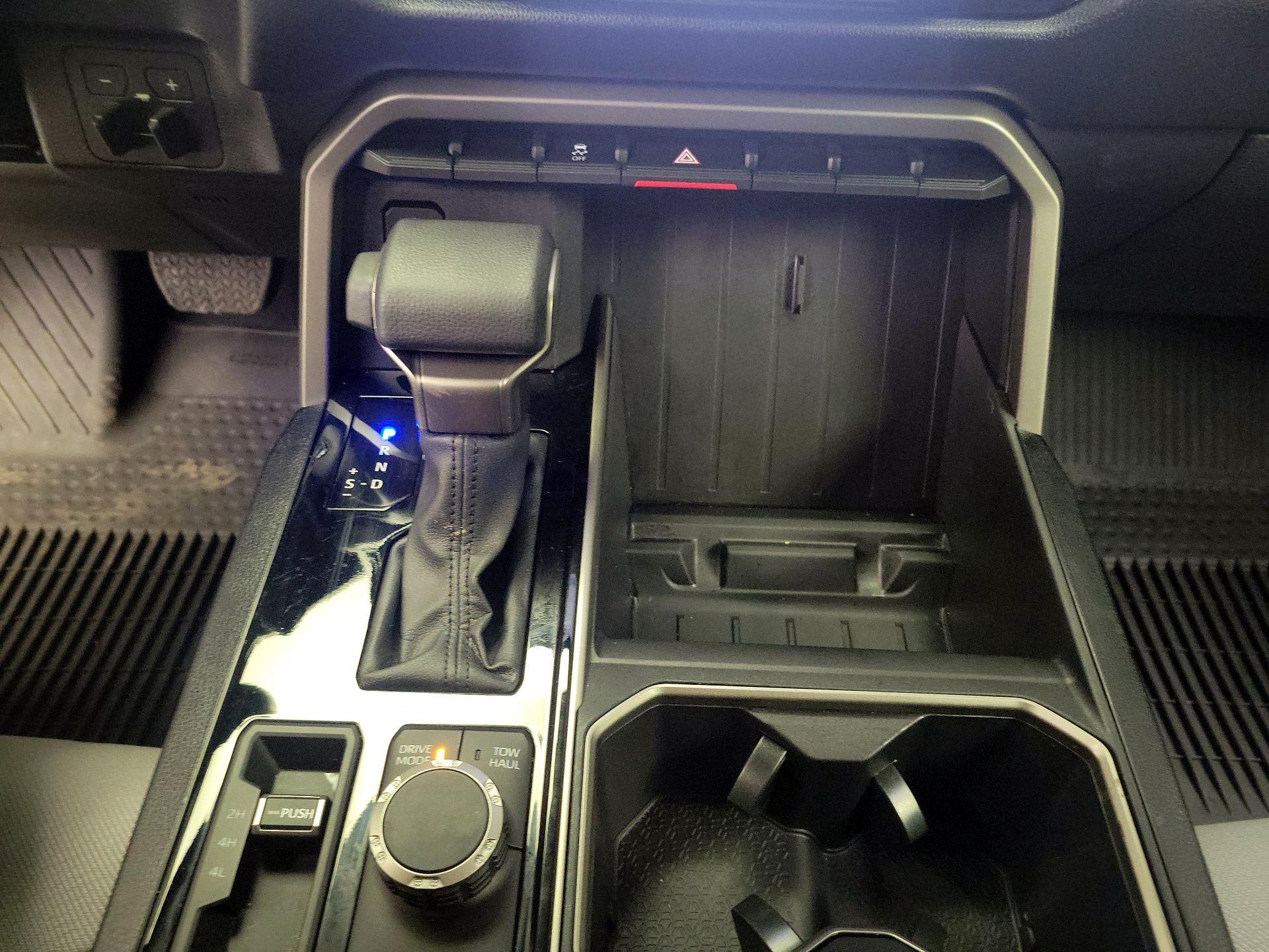 Thumbnail: 2025 Toyota Tundra - 18