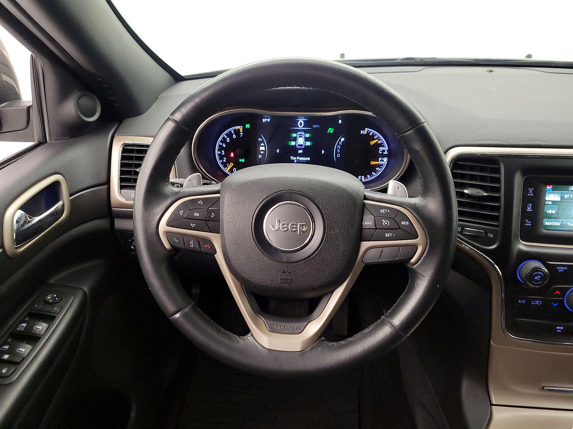 Thumbnail: 2015 Jeep Grand Cherokee - 10