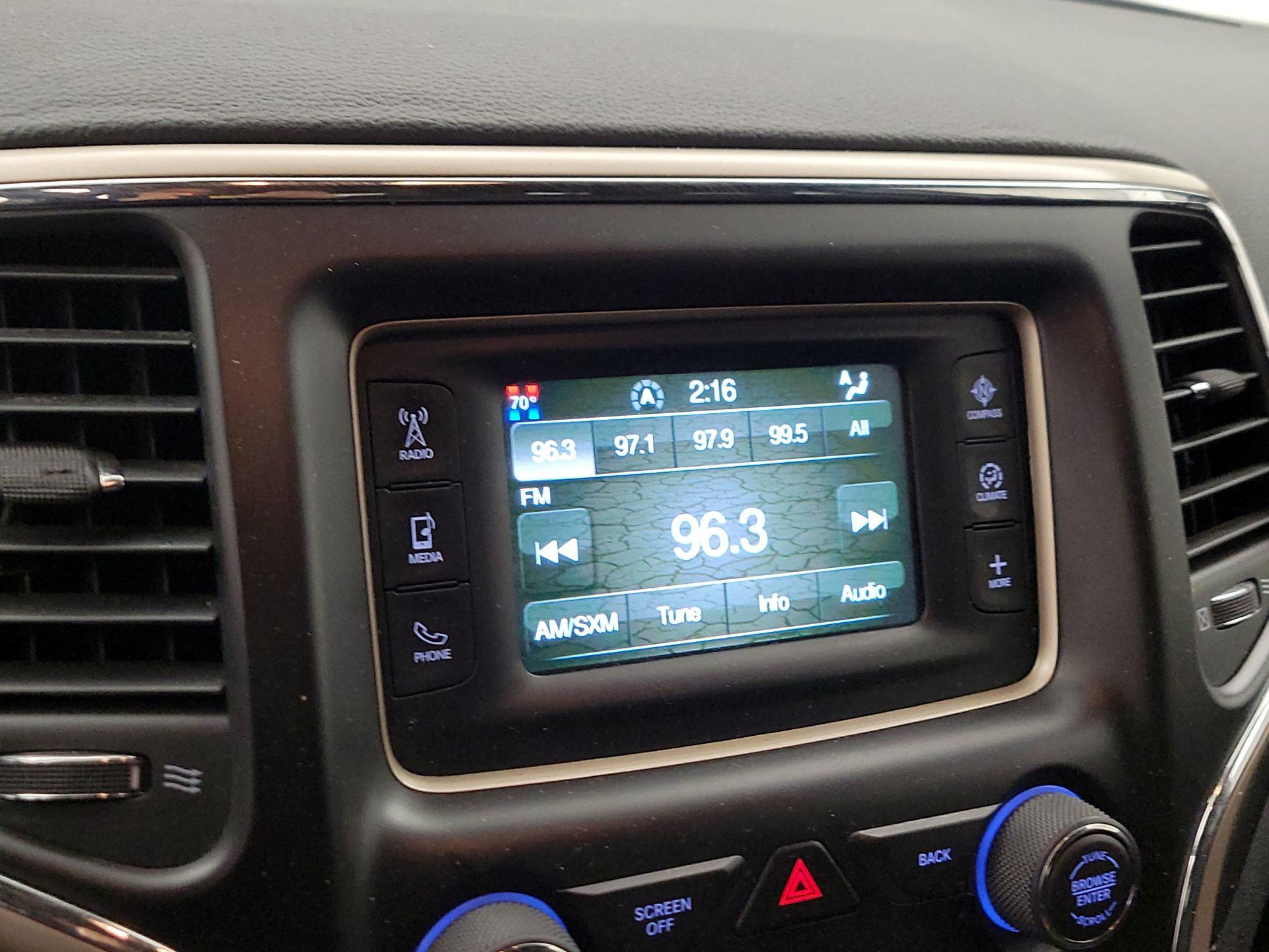 Thumbnail: 2015 Jeep Grand Cherokee - 14