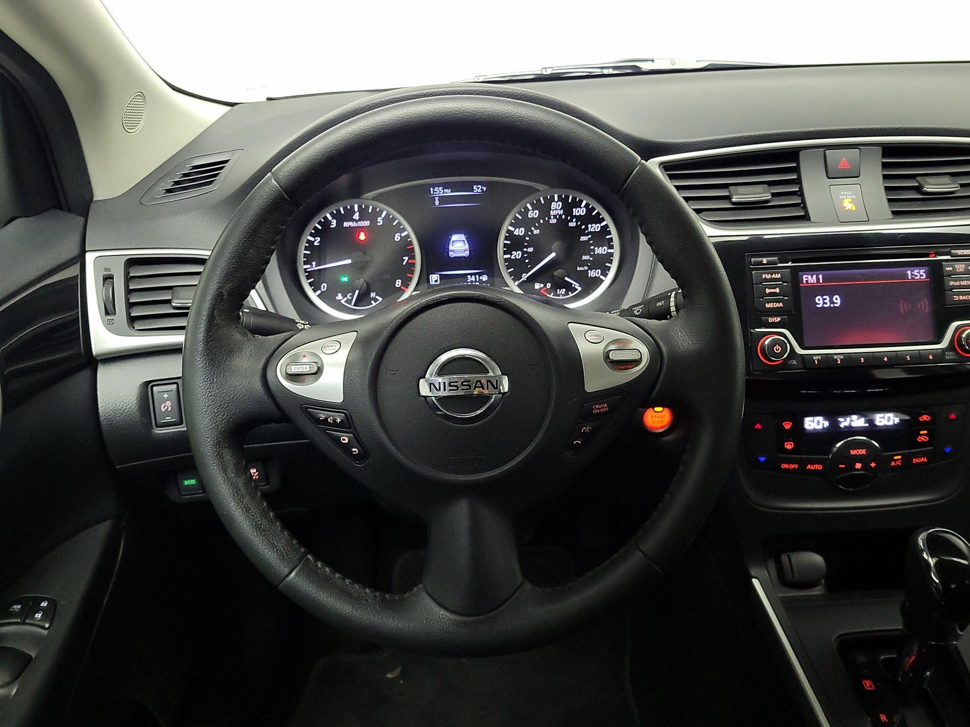 Thumbnail: 2018 Nissan Sentra - 10