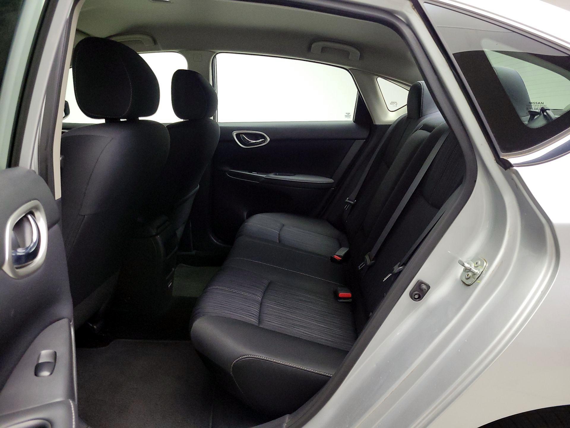 Thumbnail: 2018 Nissan Sentra - 19