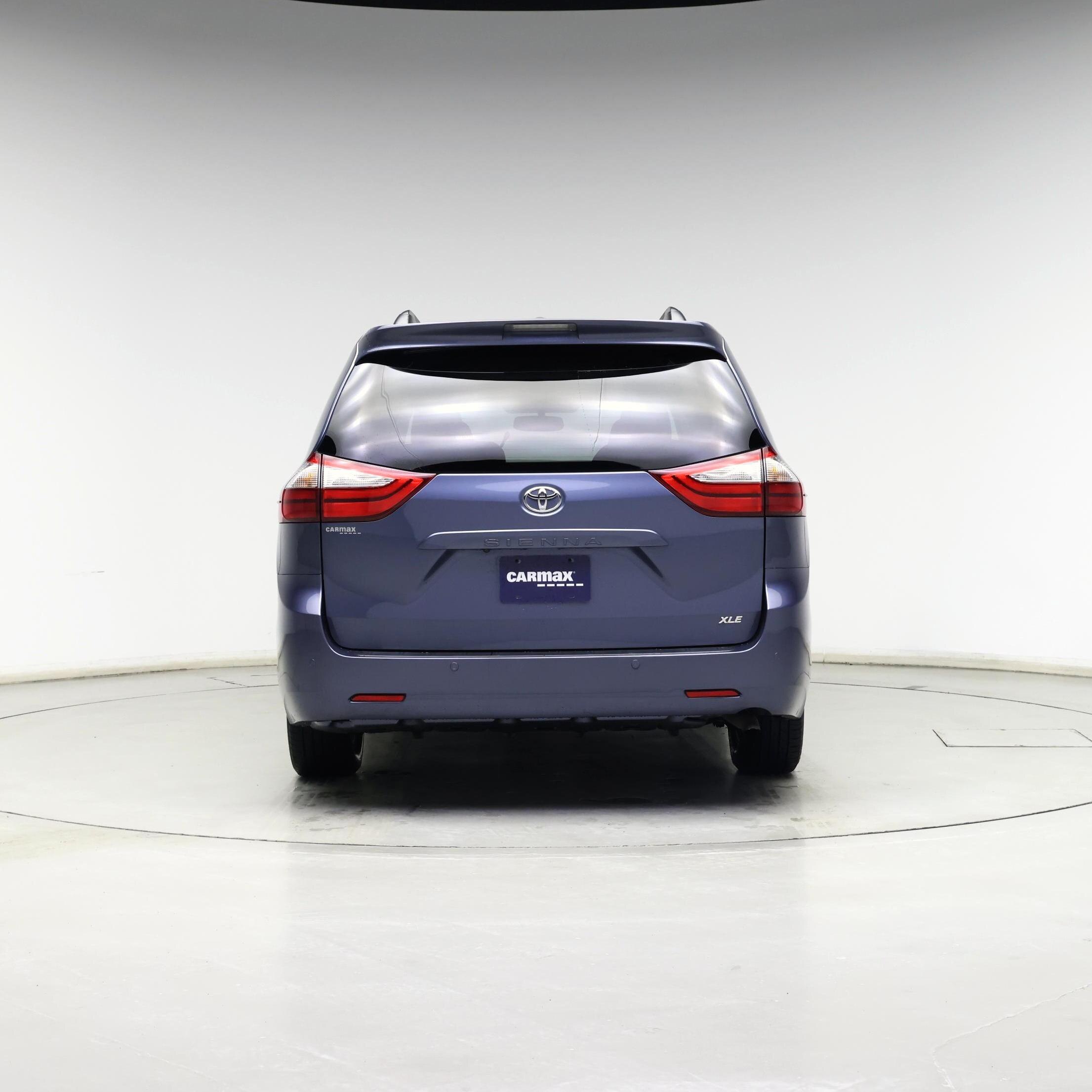 Thumbnail: 2015 Toyota Sienna - 6