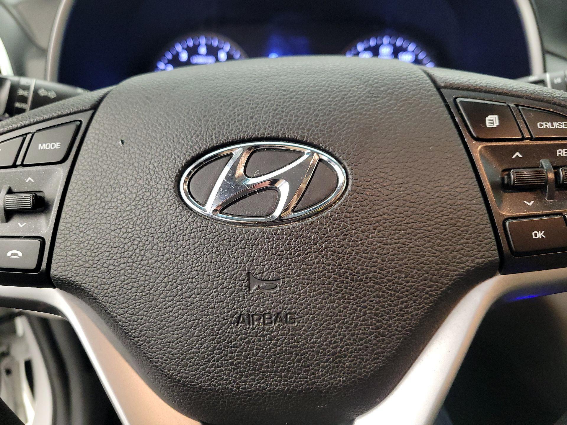 Thumbnail: 2020 Hyundai Tucson - 17