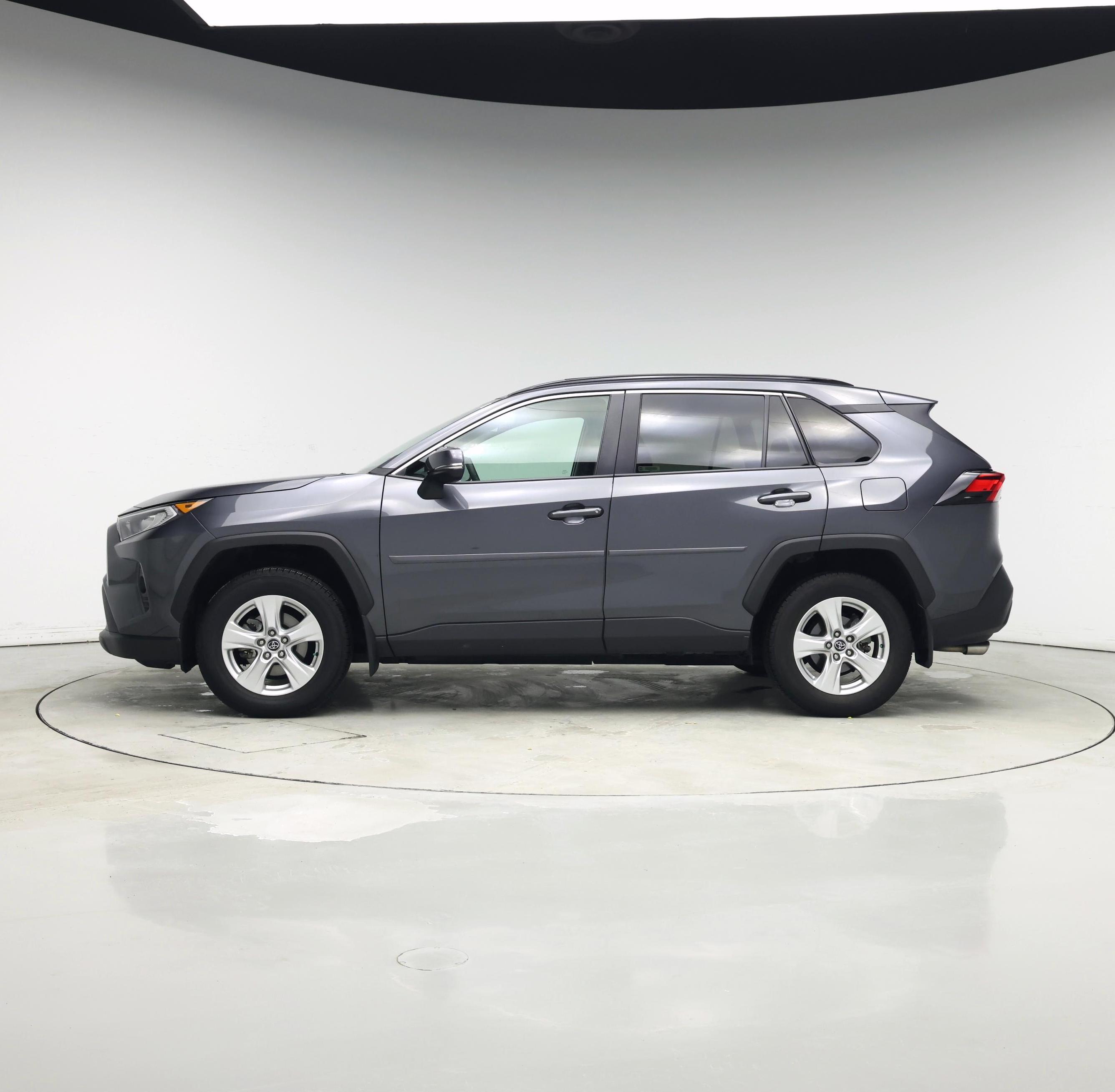 Thumbnail: 2020 Toyota RAV4 - 3