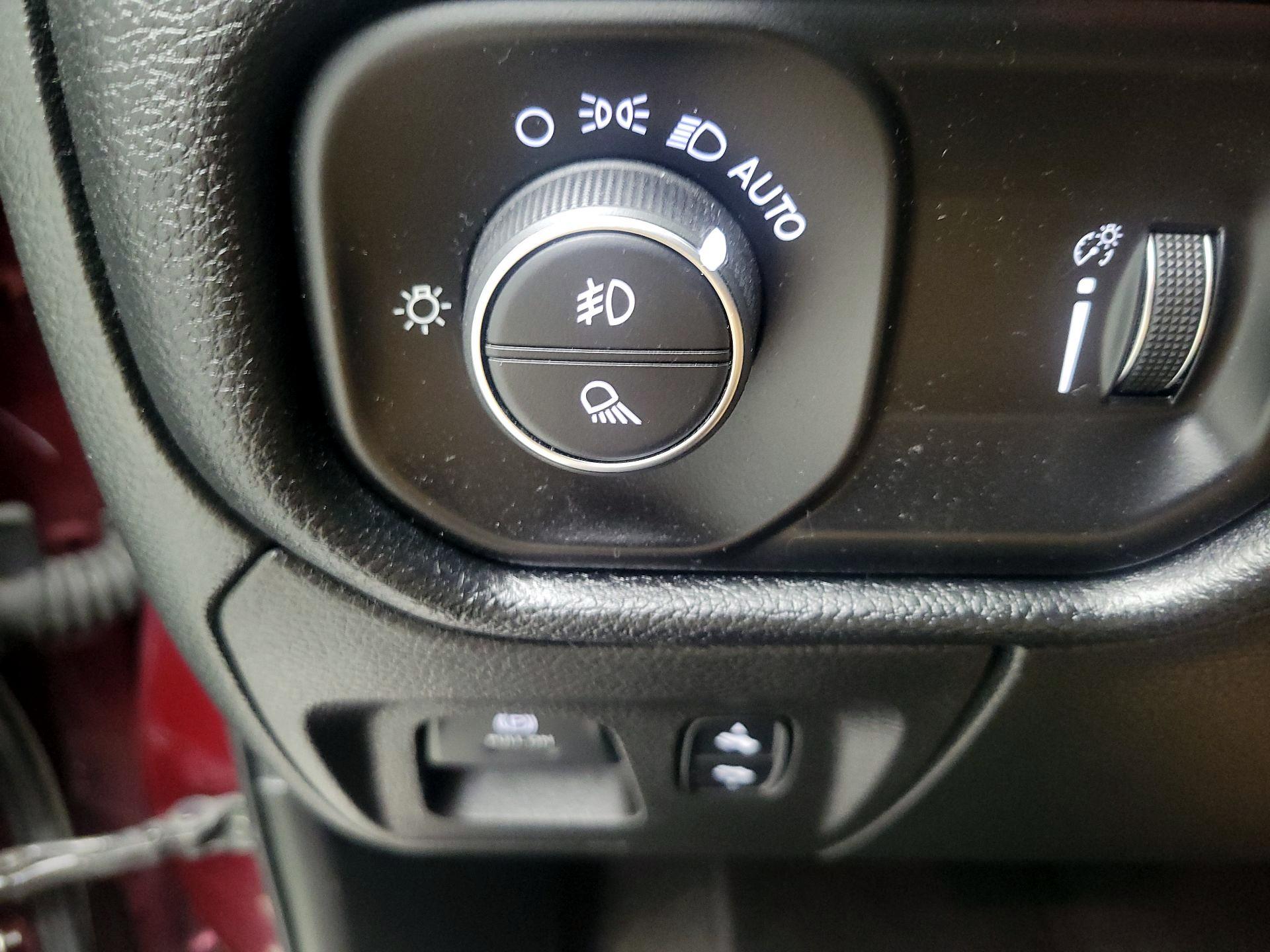 Thumbnail: 2020 RAM 1500 - 13