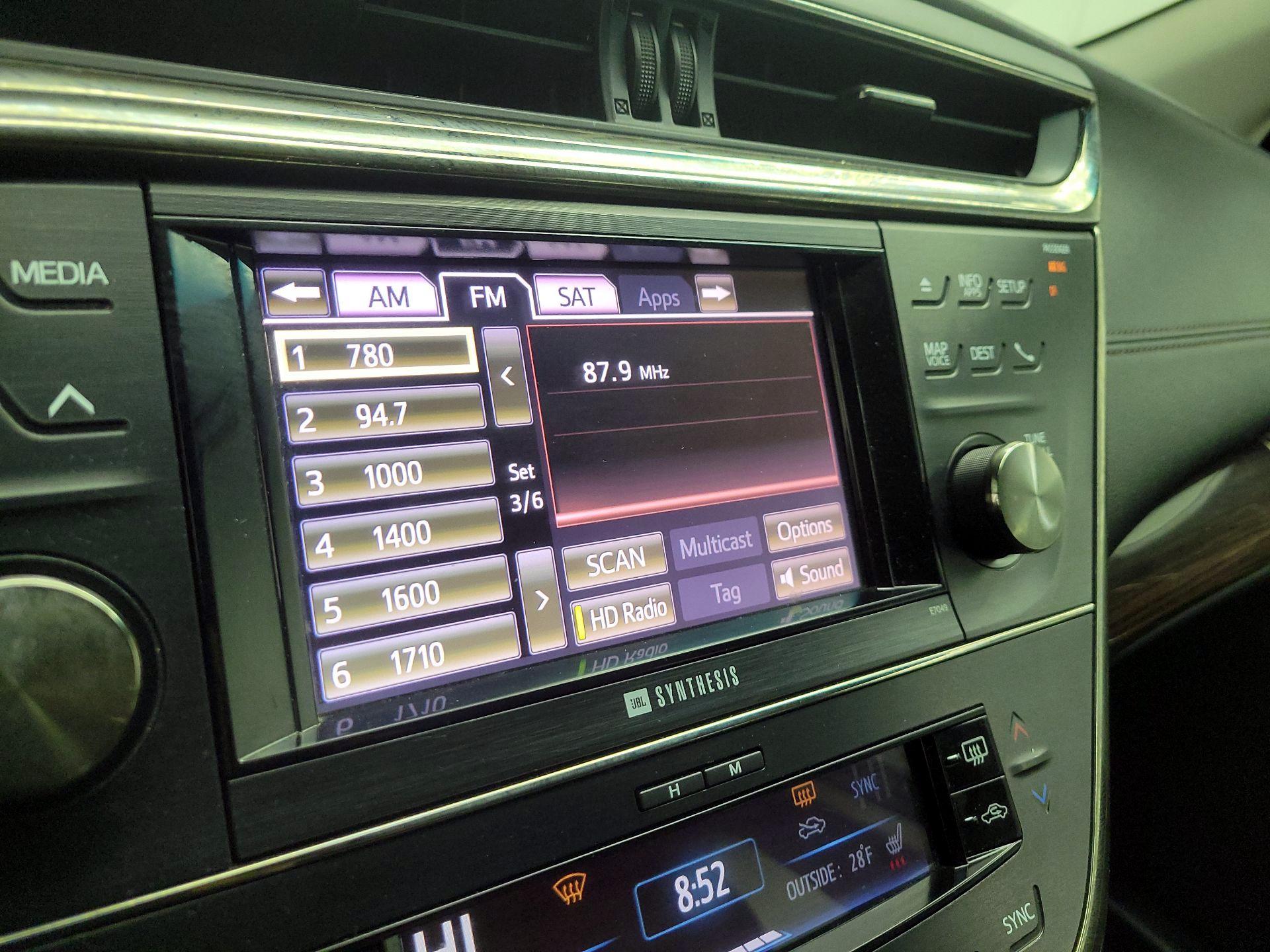 Thumbnail: 2014 Toyota Avalon - 15