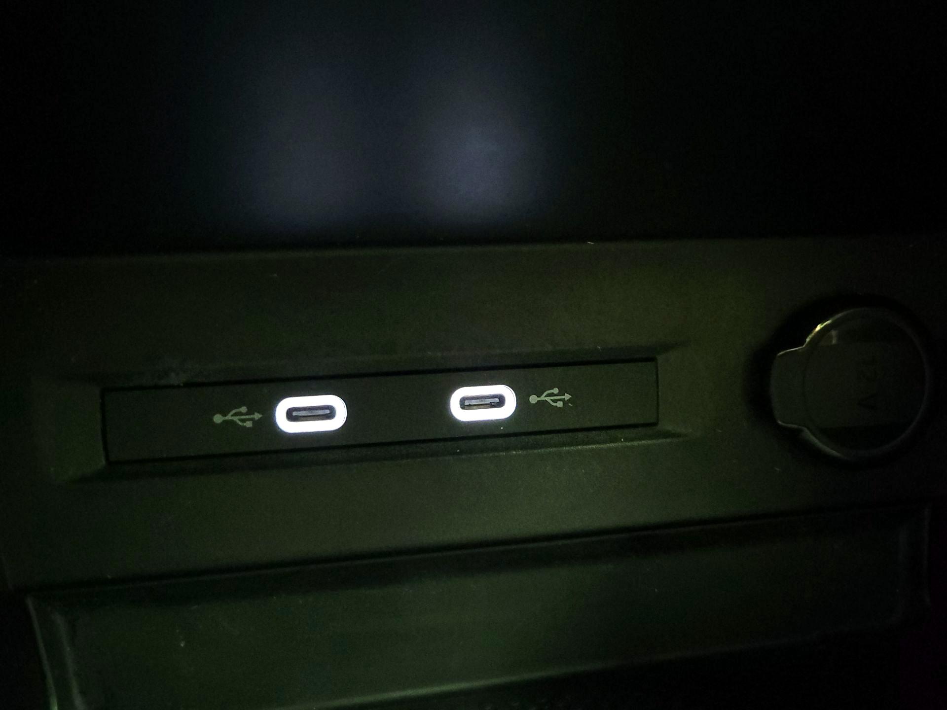 Thumbnail: 2023 Volkswagen Taos - 17