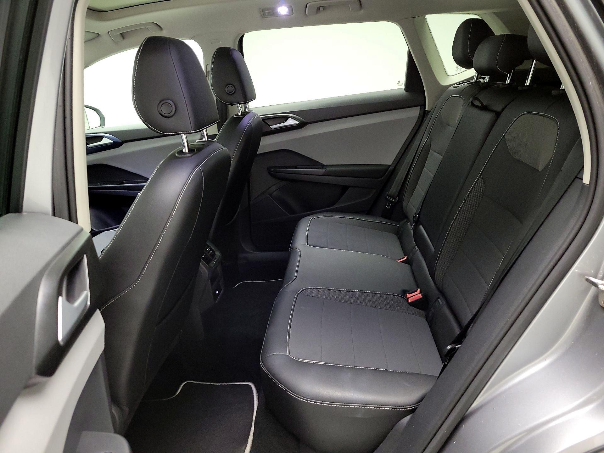 Thumbnail: 2023 Volkswagen Taos - 18