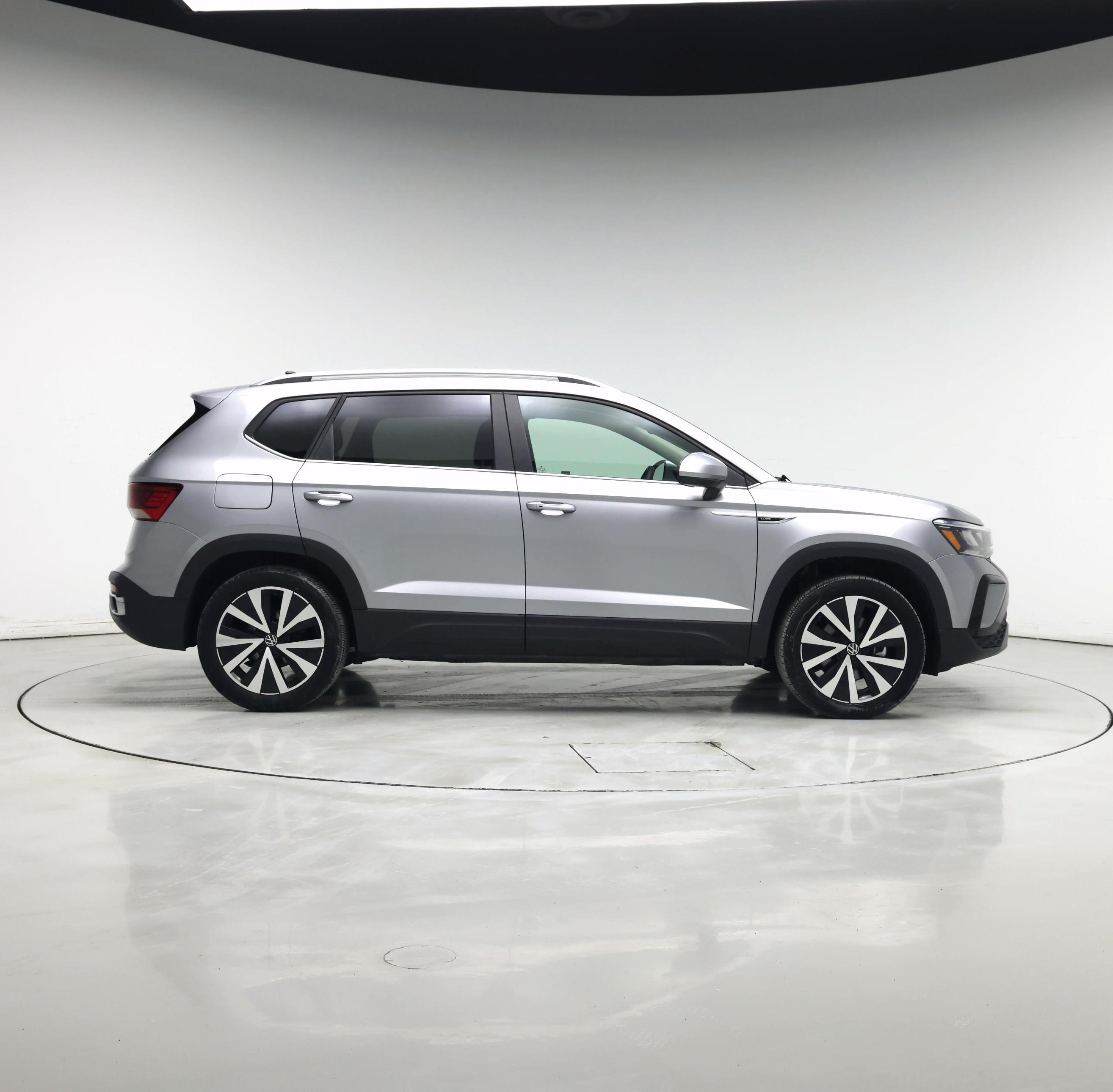 Thumbnail: 2023 Volkswagen Taos - 7