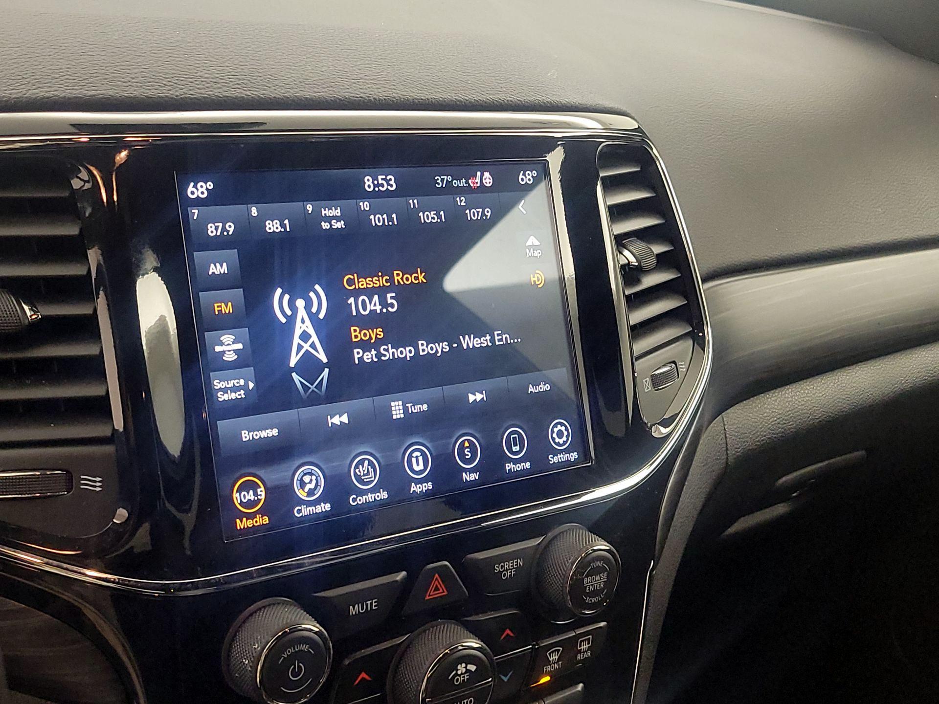 Thumbnail: 2021 Jeep Grand Cherokee - 15