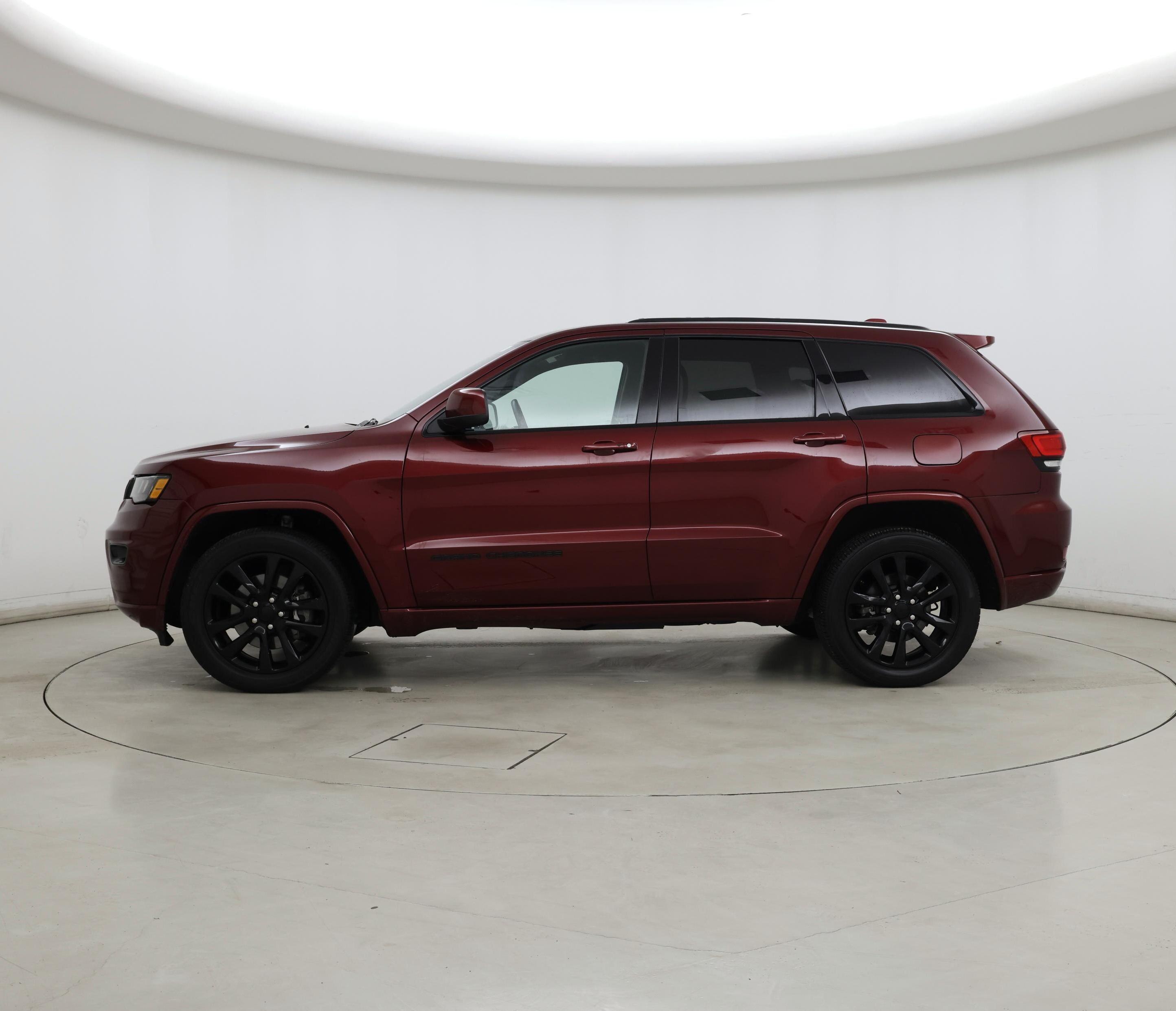 Thumbnail: 2021 Jeep Grand Cherokee - 3