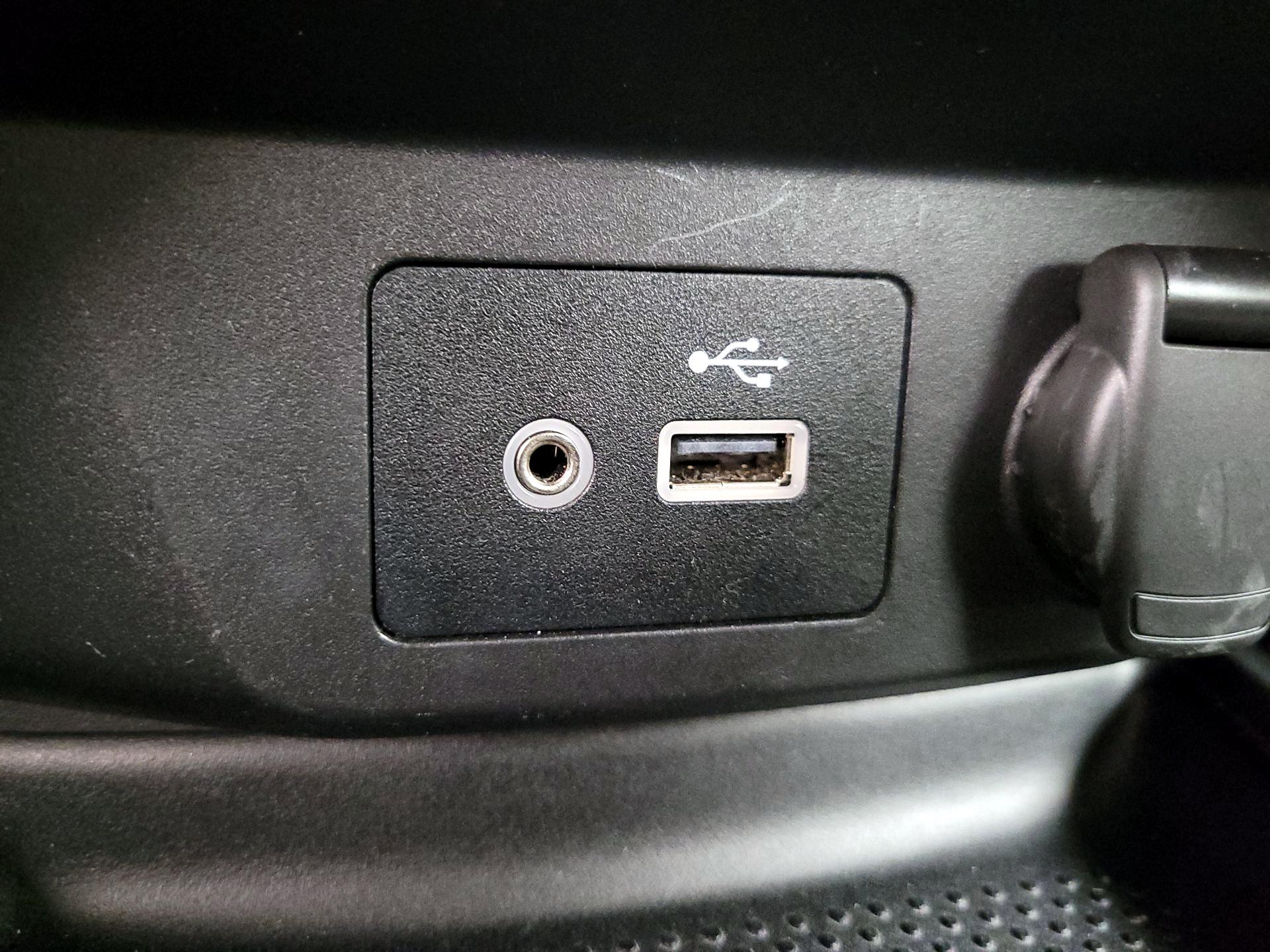 Thumbnail: 2018 Nissan Rogue - 18