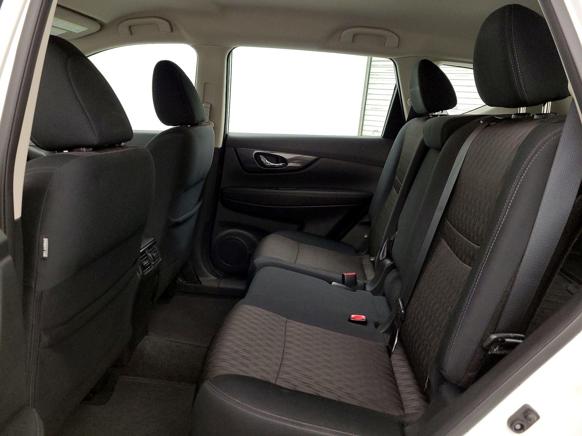 Thumbnail: 2018 Nissan Rogue - 19