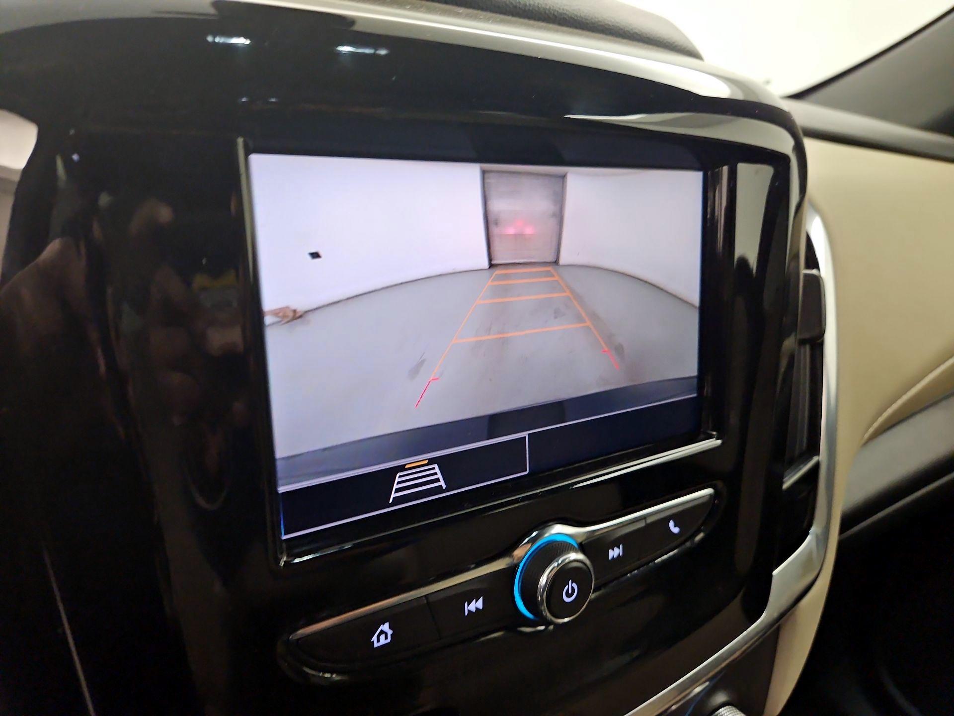 Thumbnail: 2023 Chevrolet Traverse - 14