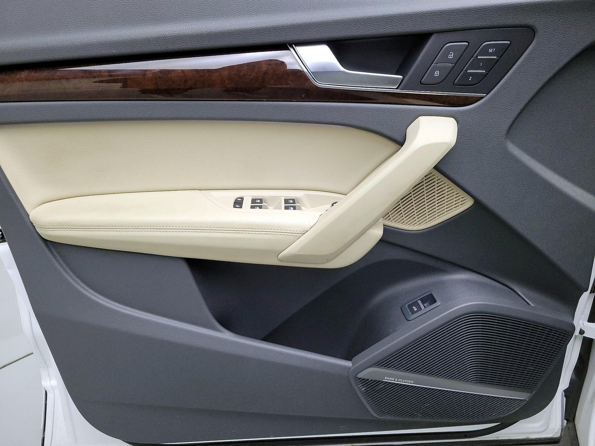 Thumbnail: 2019 Audi Q5 - 12