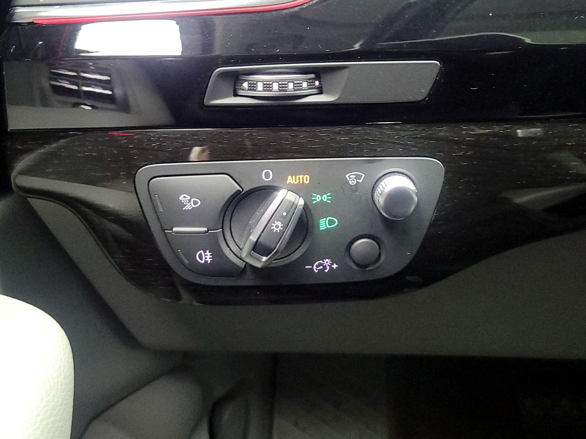 Thumbnail: 2018 Audi Q7 - 13