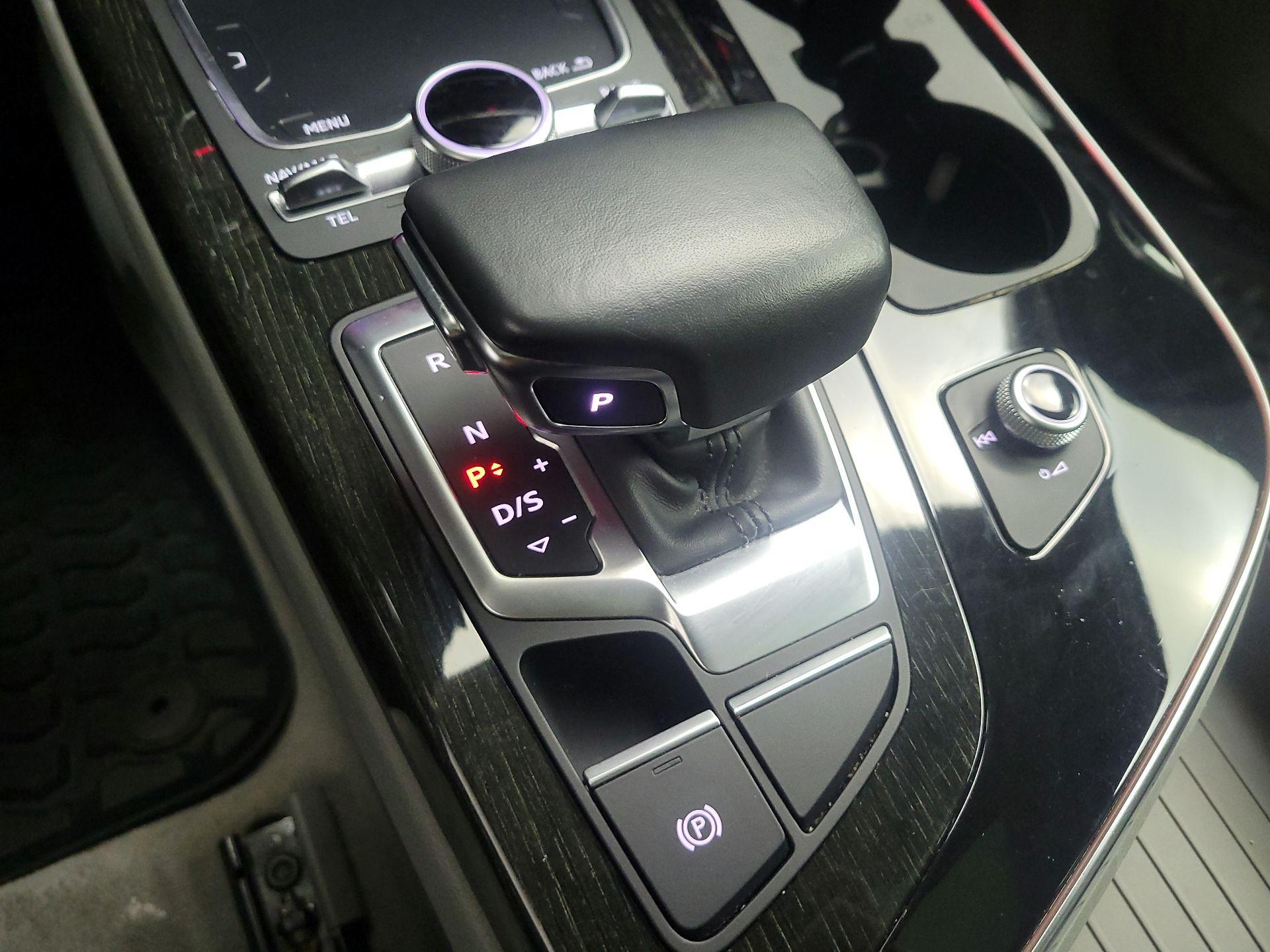 Thumbnail: 2018 Audi Q7 - 17