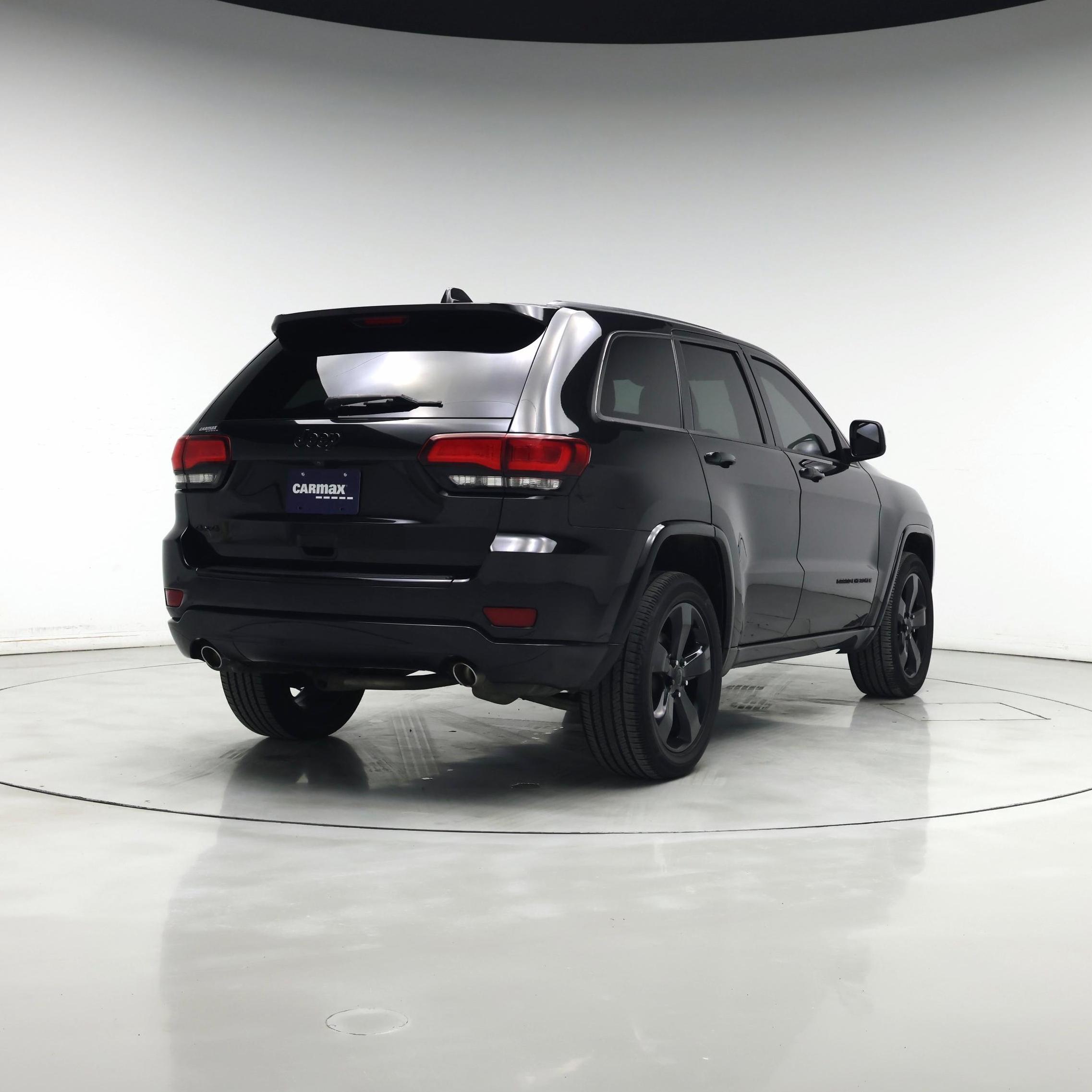 Thumbnail: 2015 Jeep Grand Cherokee - 8
