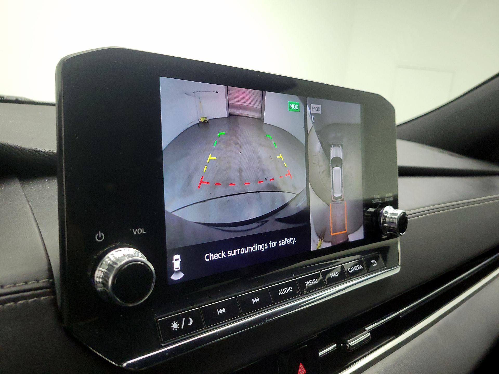 Thumbnail: 2023 Mitsubishi Outlander - 14