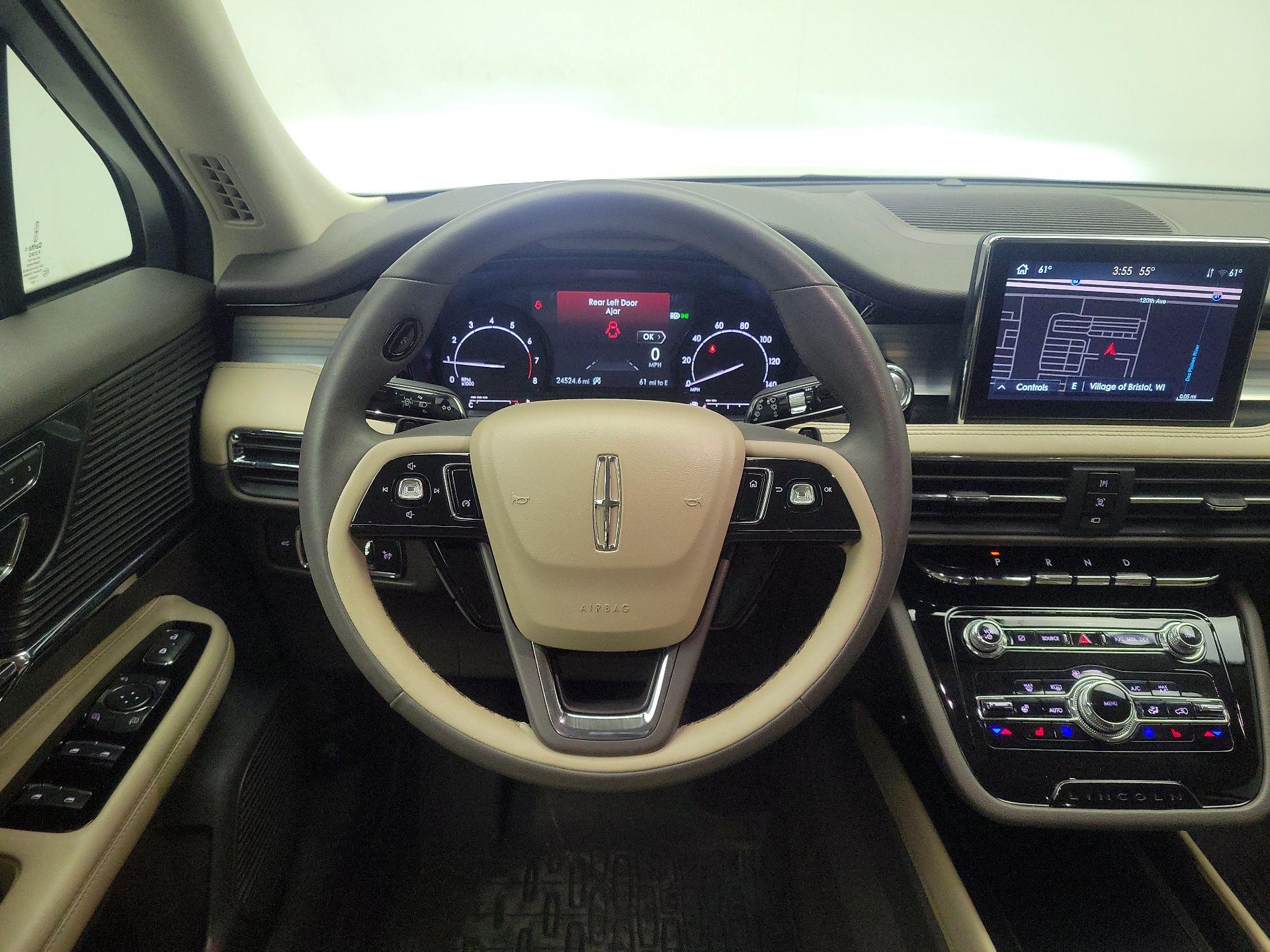 Thumbnail: 2022 Lincoln Corsair - 10