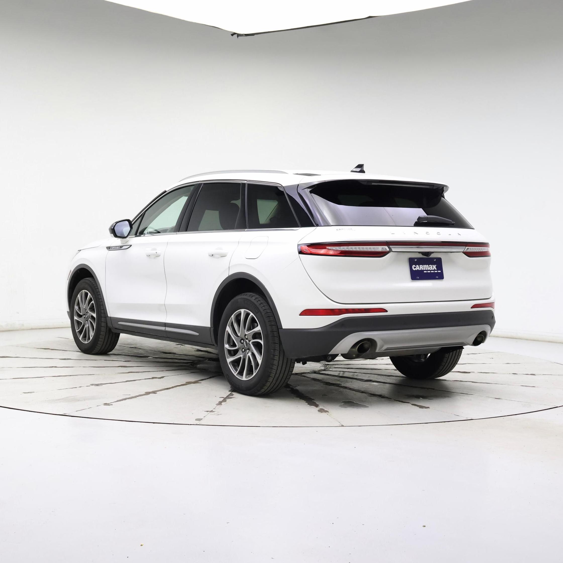 Thumbnail: 2022 Lincoln Corsair - 2