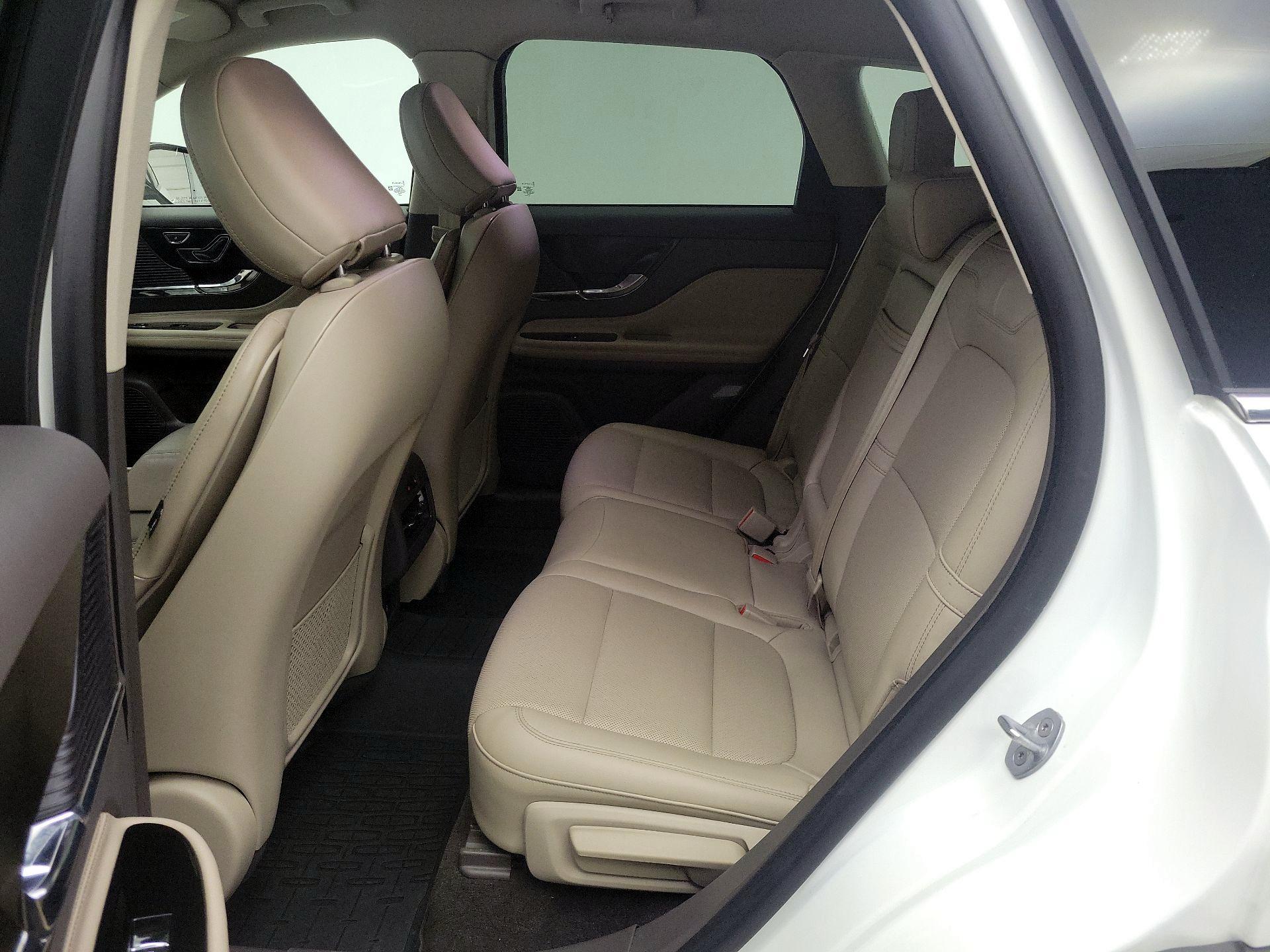 Thumbnail: 2022 Lincoln Corsair - 20