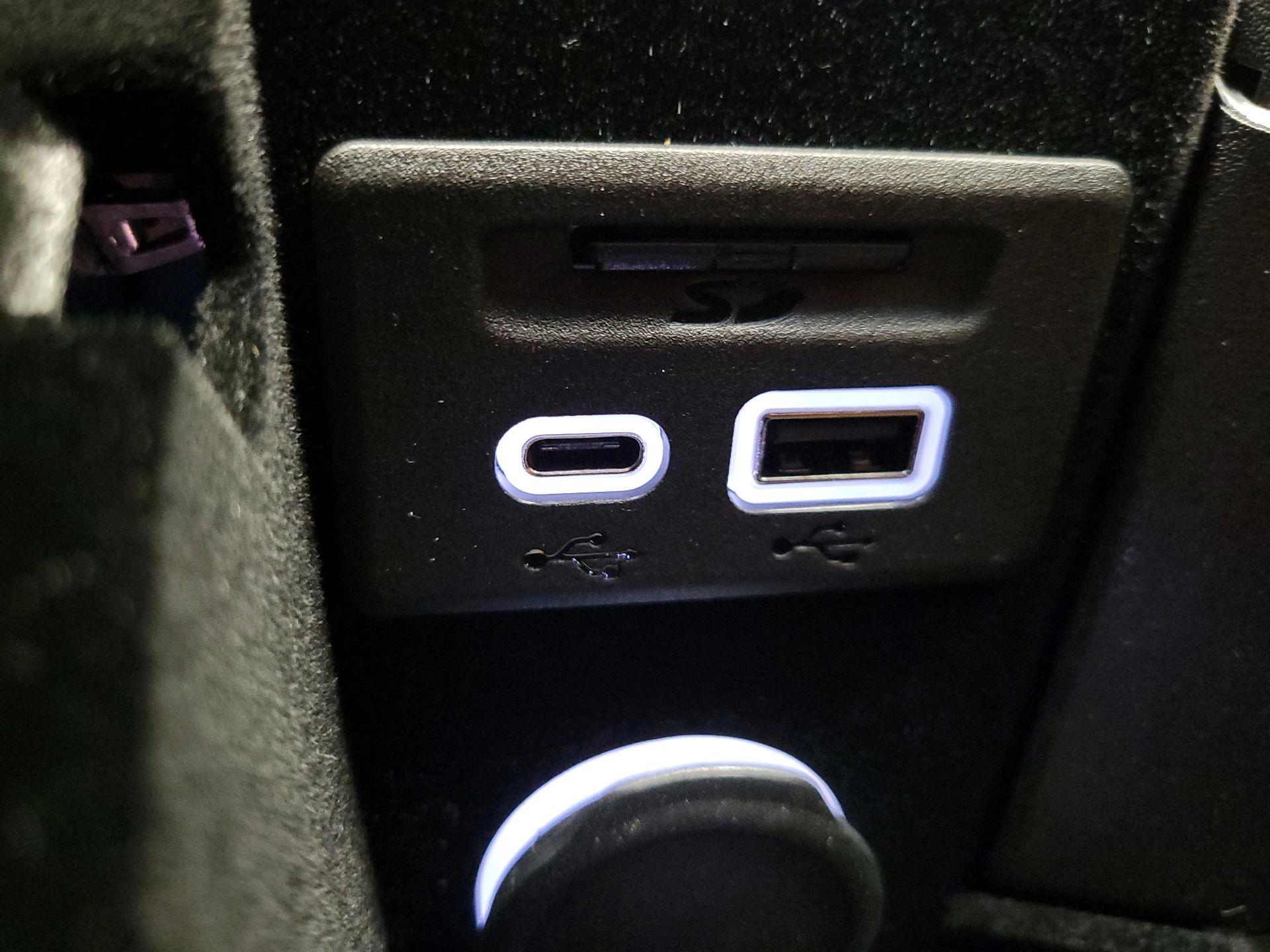 Thumbnail: 2023 Cadillac CT5 - 18