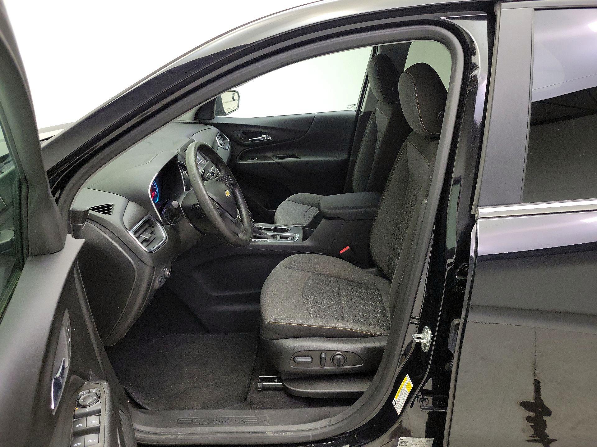 Thumbnail: 2022 Chevrolet Equinox - 11