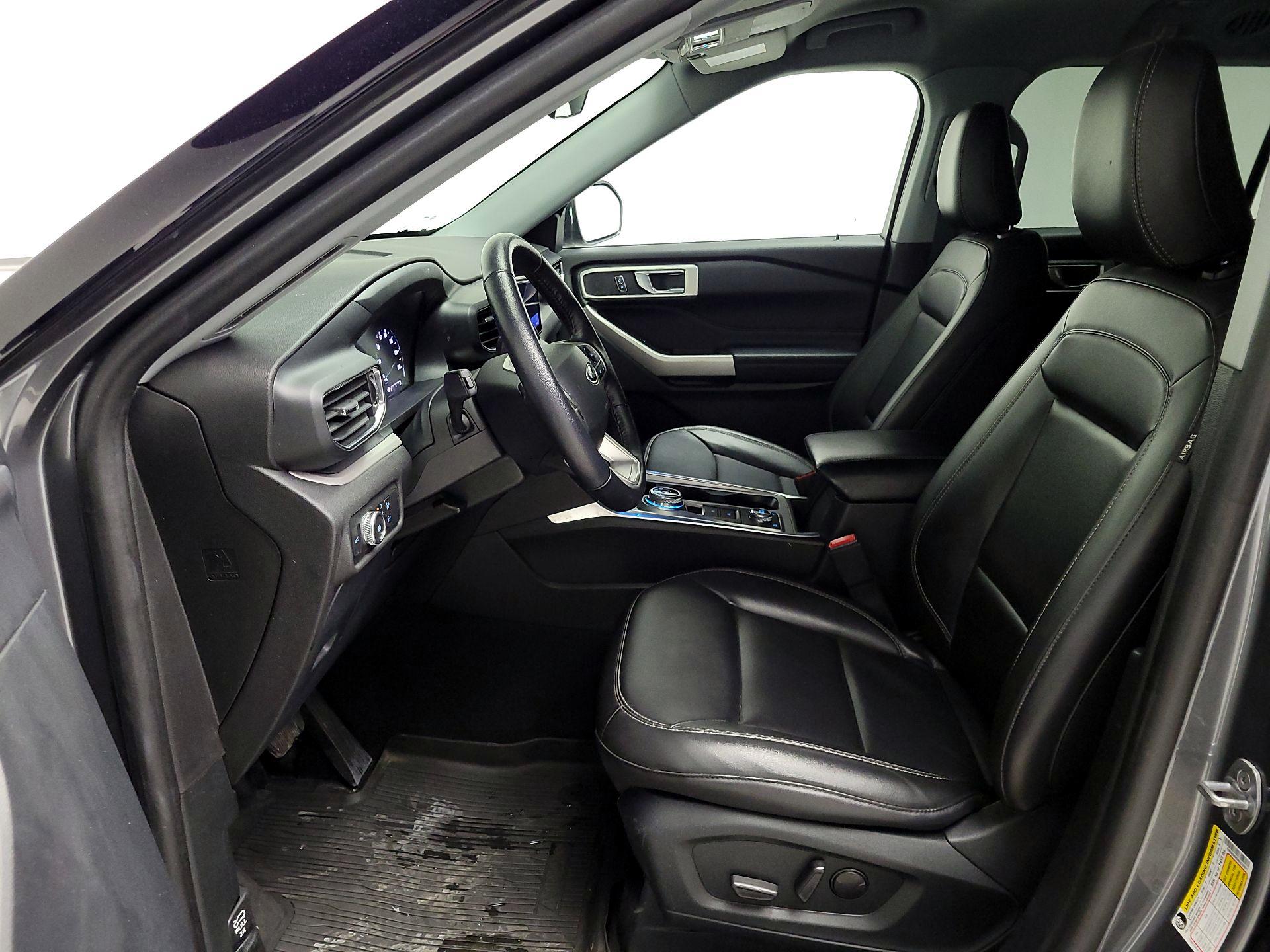 Thumbnail: 2022 Ford Explorer - 11