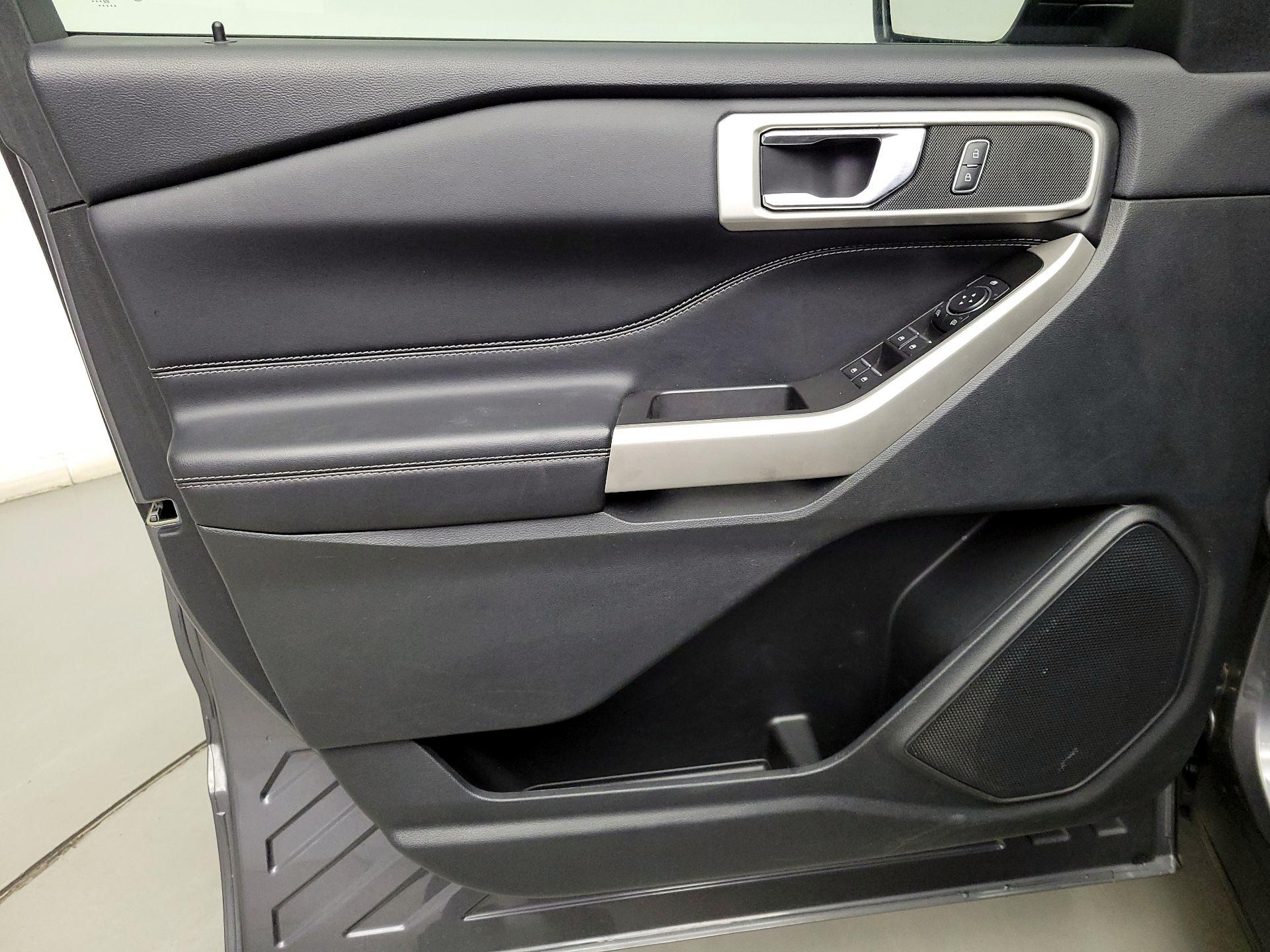 Thumbnail: 2022 Ford Explorer - 12