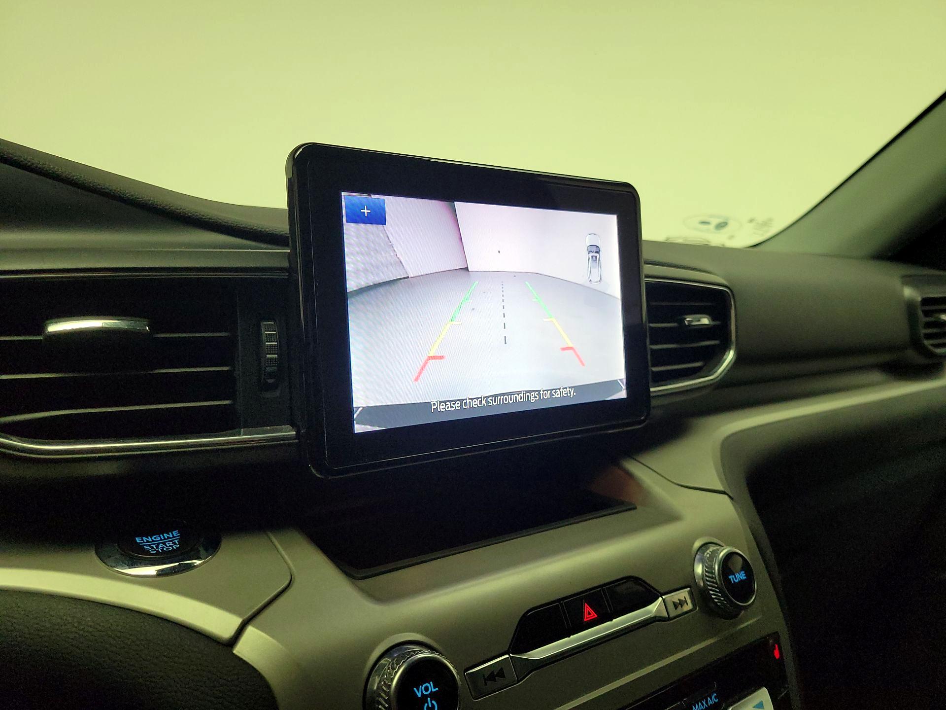 Thumbnail: 2022 Ford Explorer - 14