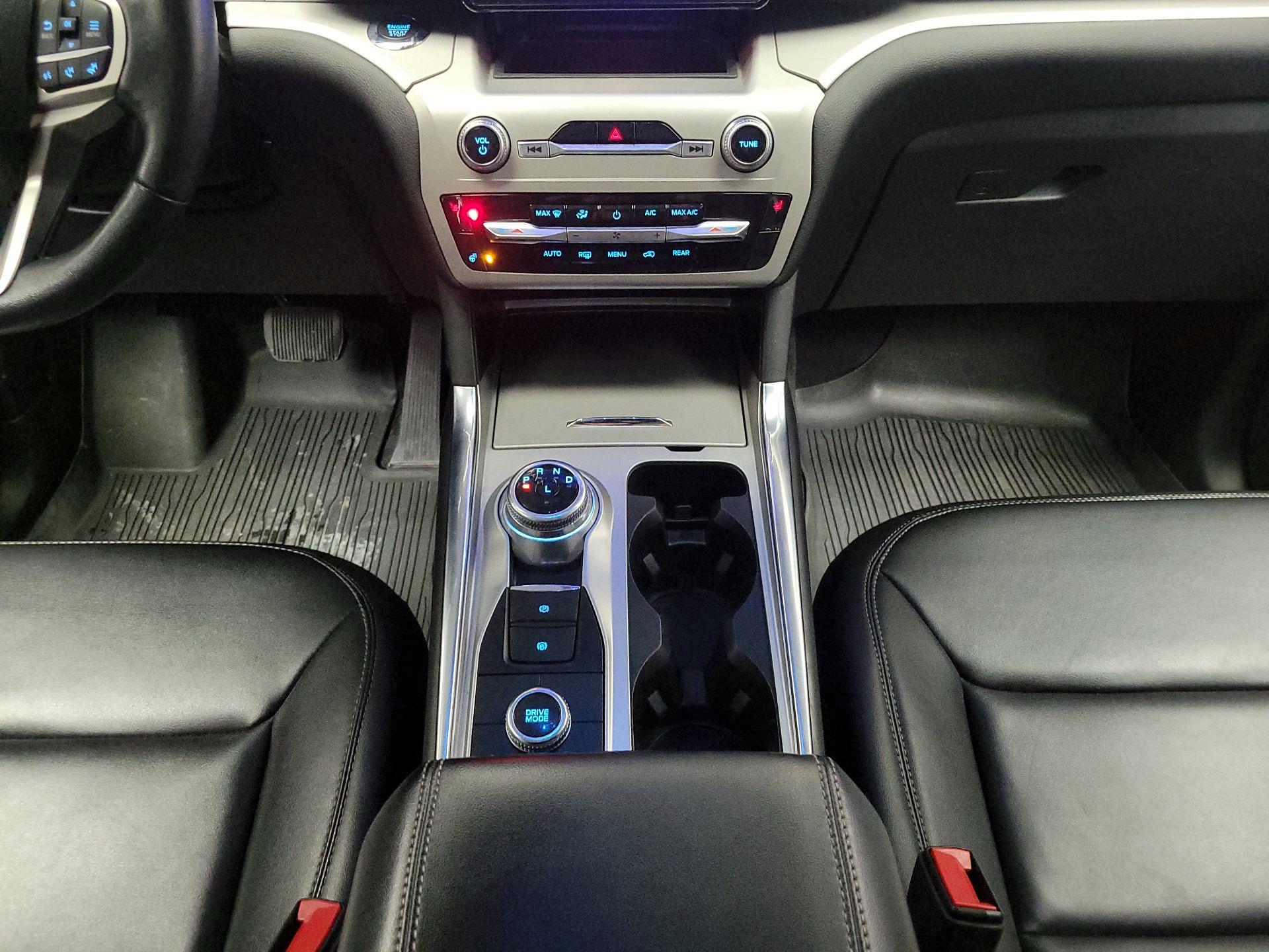 Thumbnail: 2022 Ford Explorer - 17