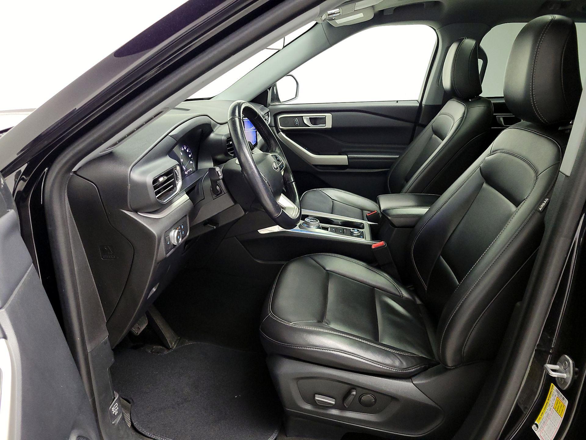 Thumbnail: 2022 Ford Explorer - 11