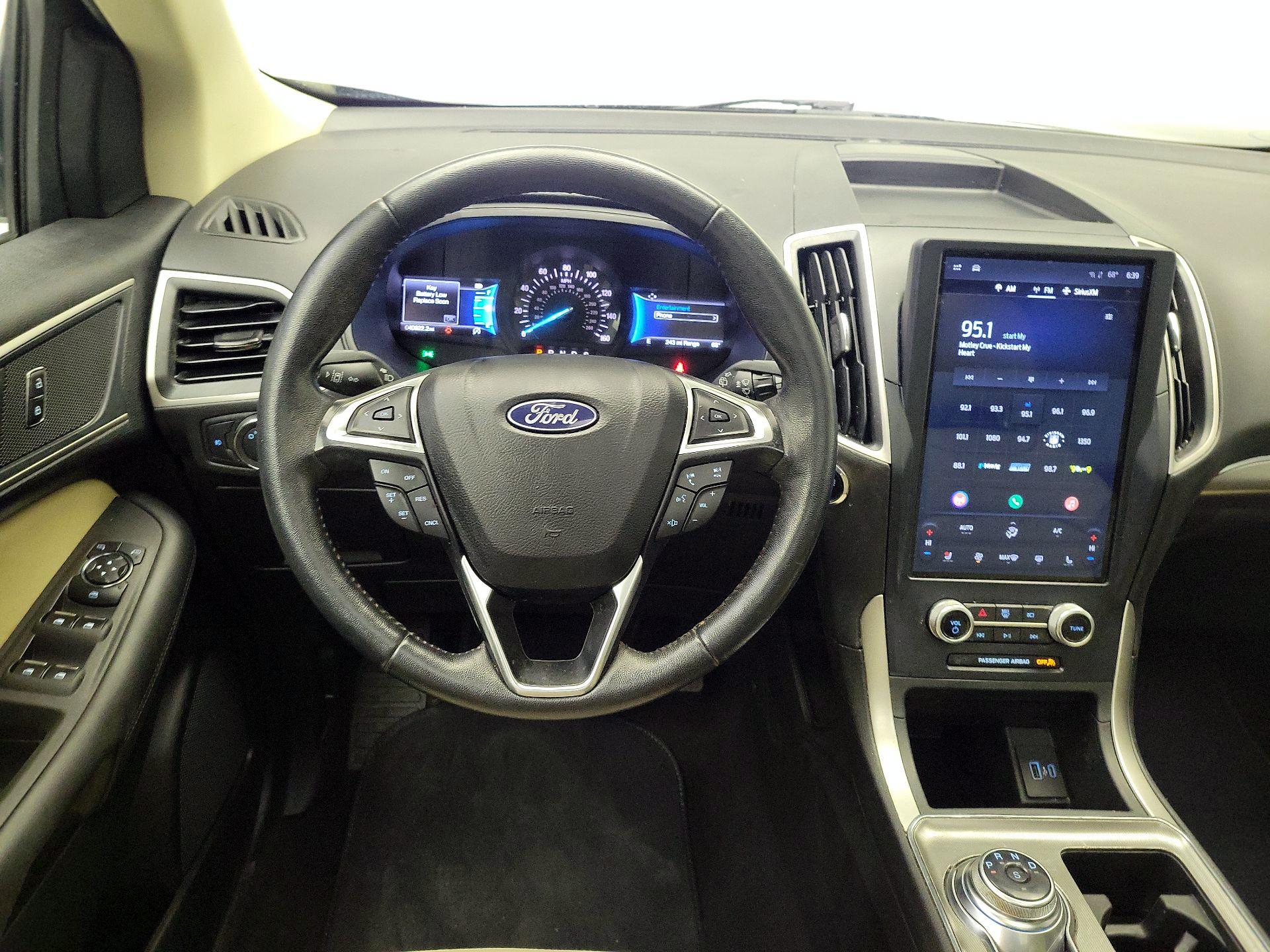 Thumbnail: 2022 Ford Edge - 10