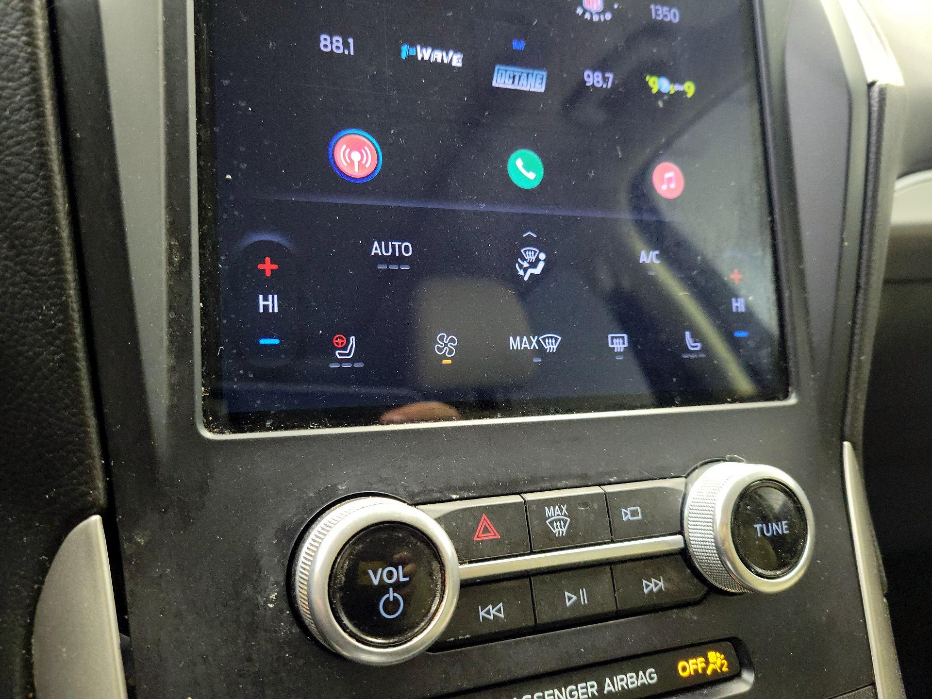 Thumbnail: 2022 Ford Edge - 16