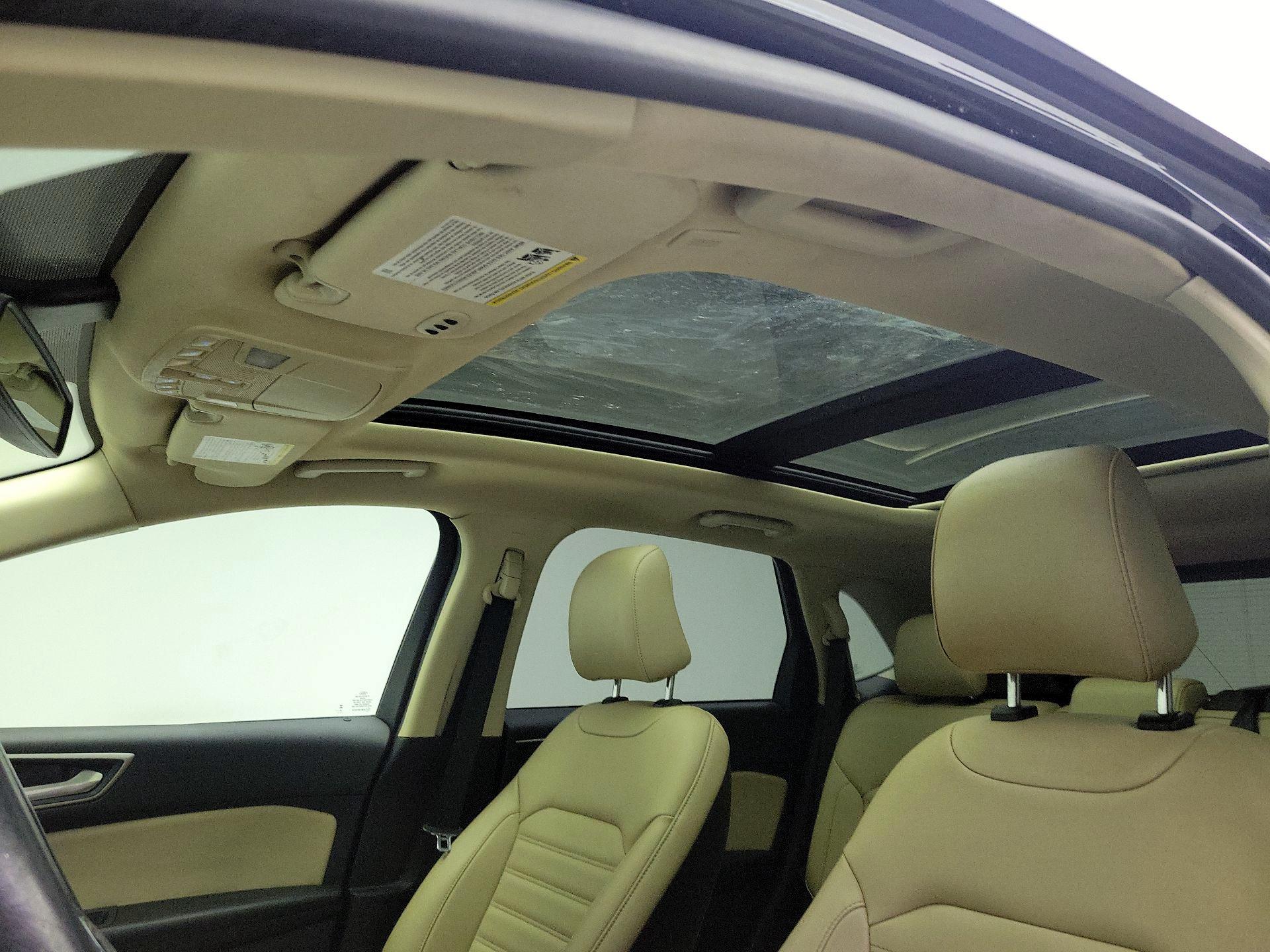 Thumbnail: 2022 Ford Edge - 19