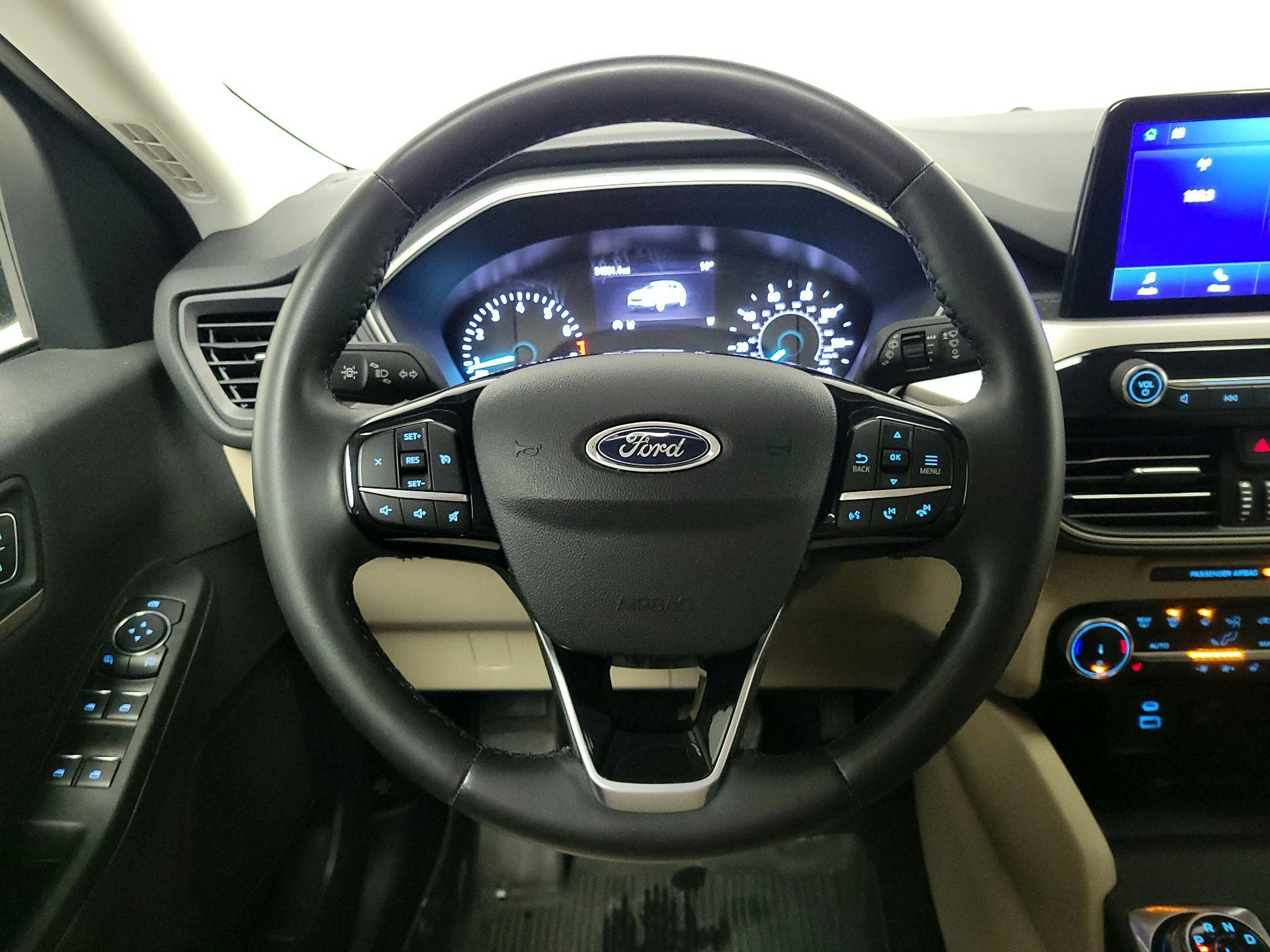 Thumbnail: 2022 Ford Escape - 10